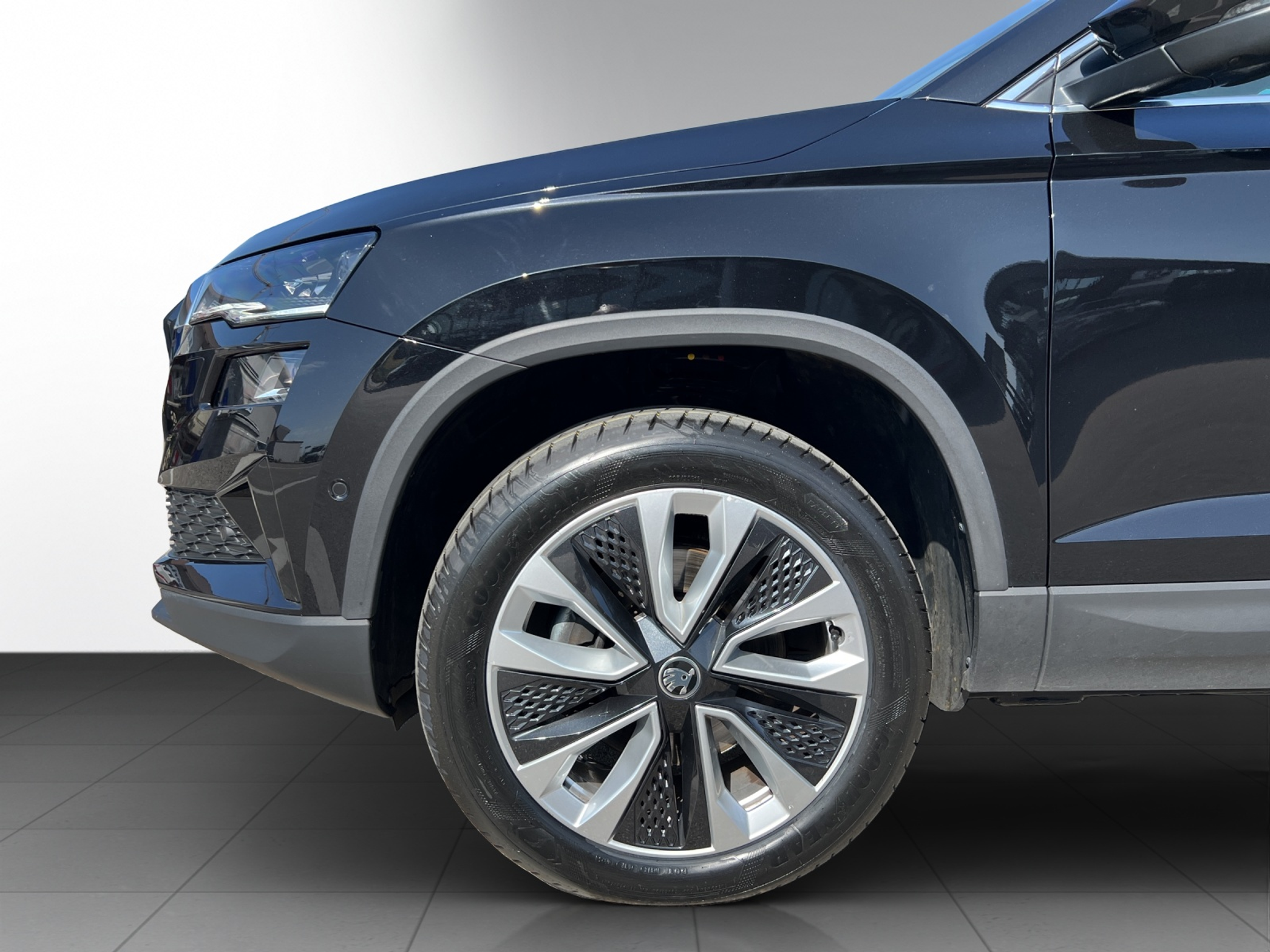 listing desktop thumbnail image 5