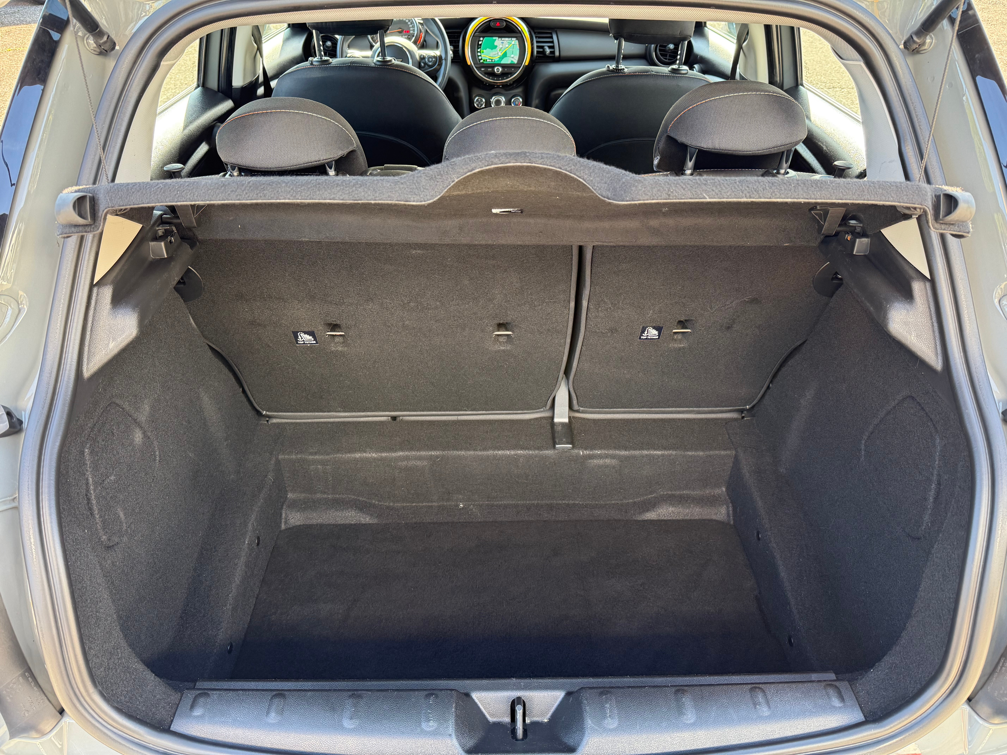 listing desktop thumbnail image 8