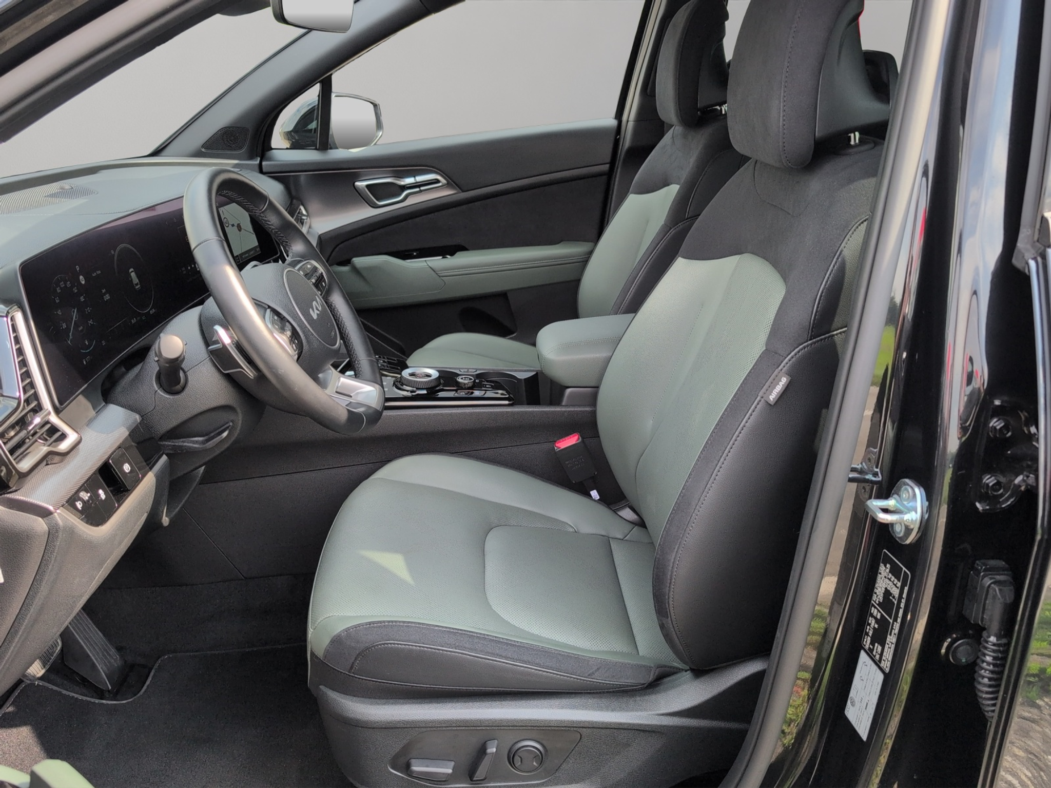 listing desktop thumbnail image 10