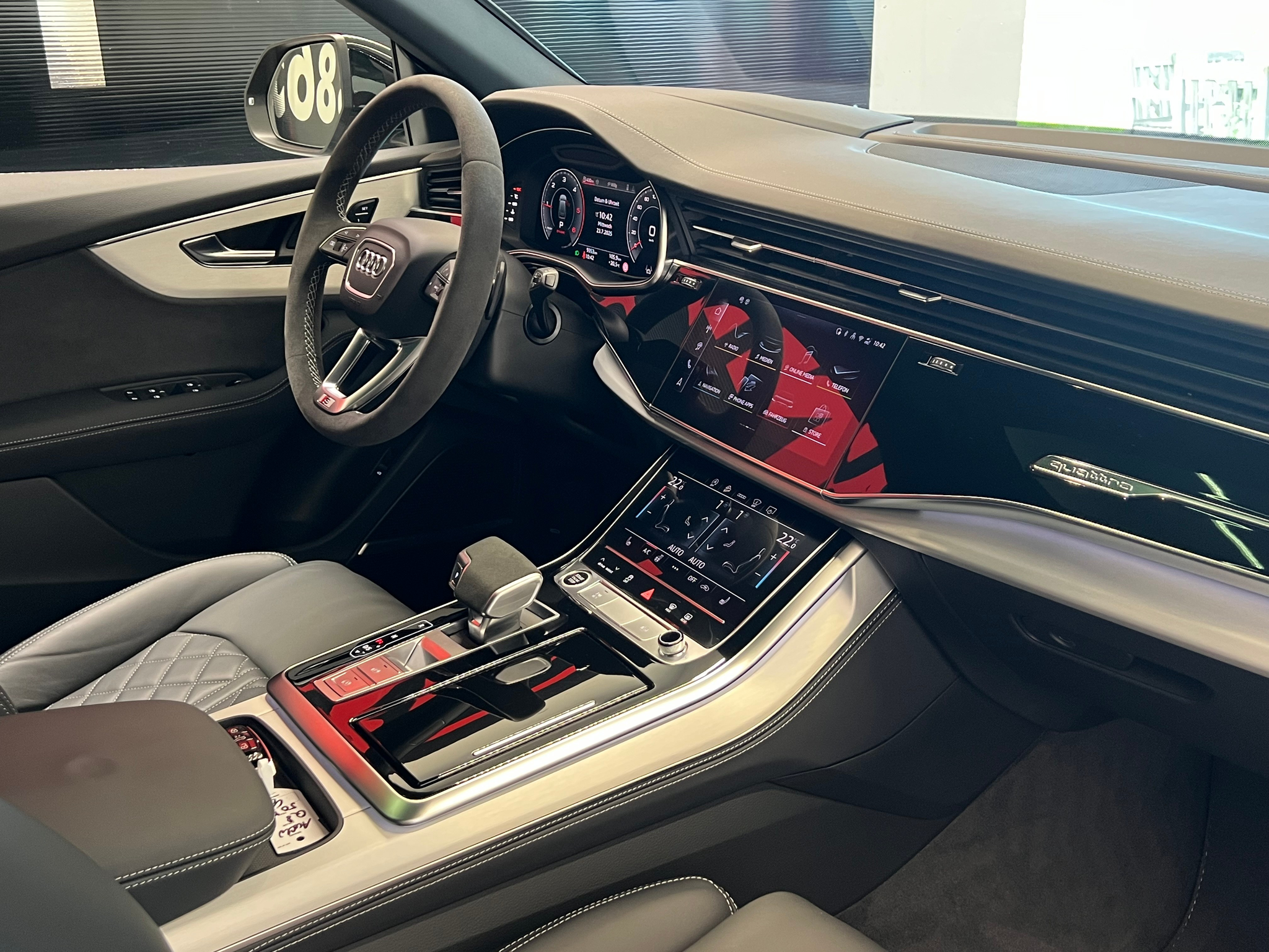 listing desktop thumbnail image 21