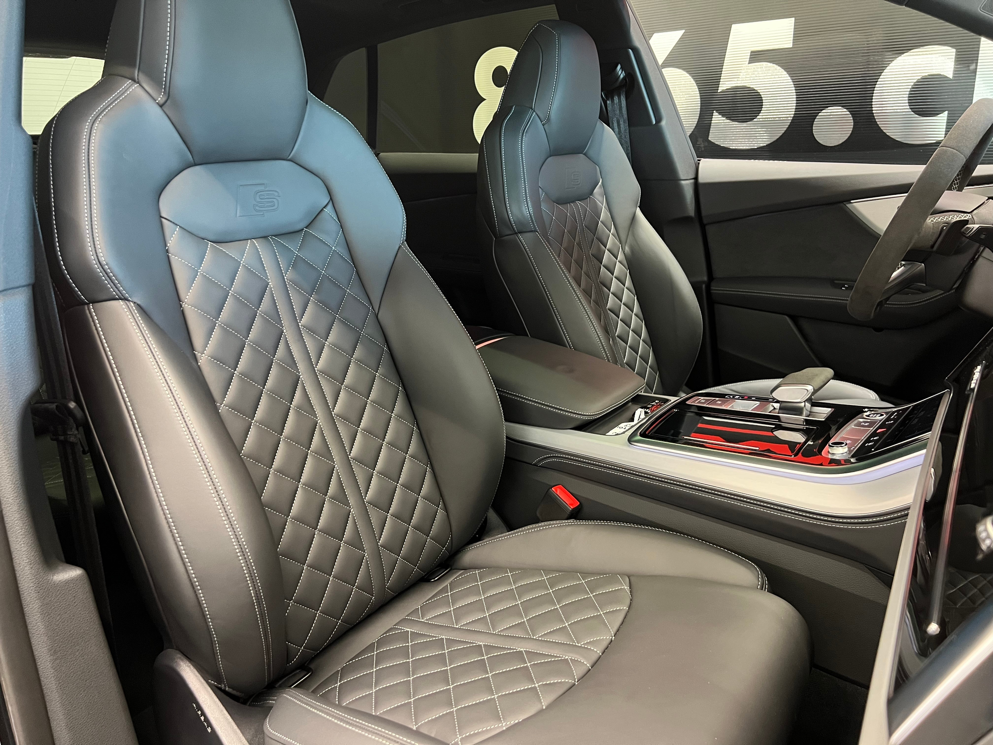 listing desktop thumbnail image 23