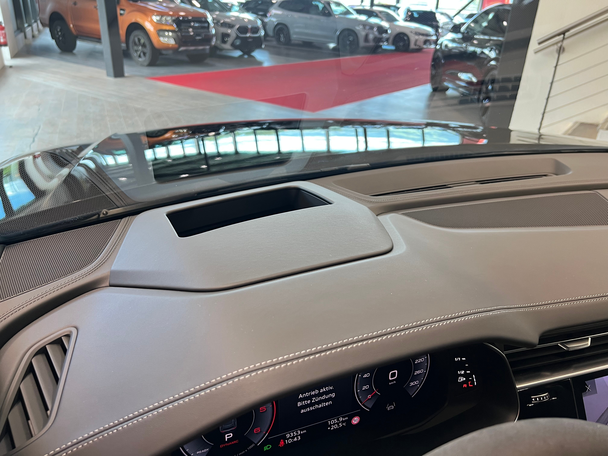 listing desktop thumbnail image 31