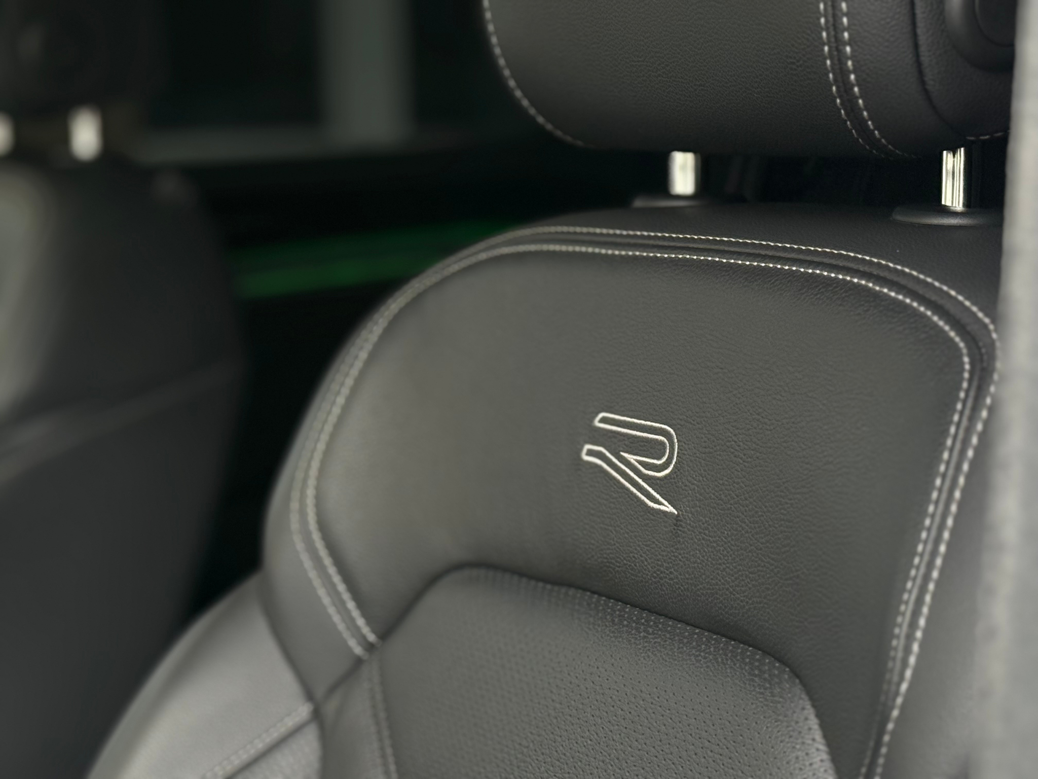 listing desktop thumbnail image 14