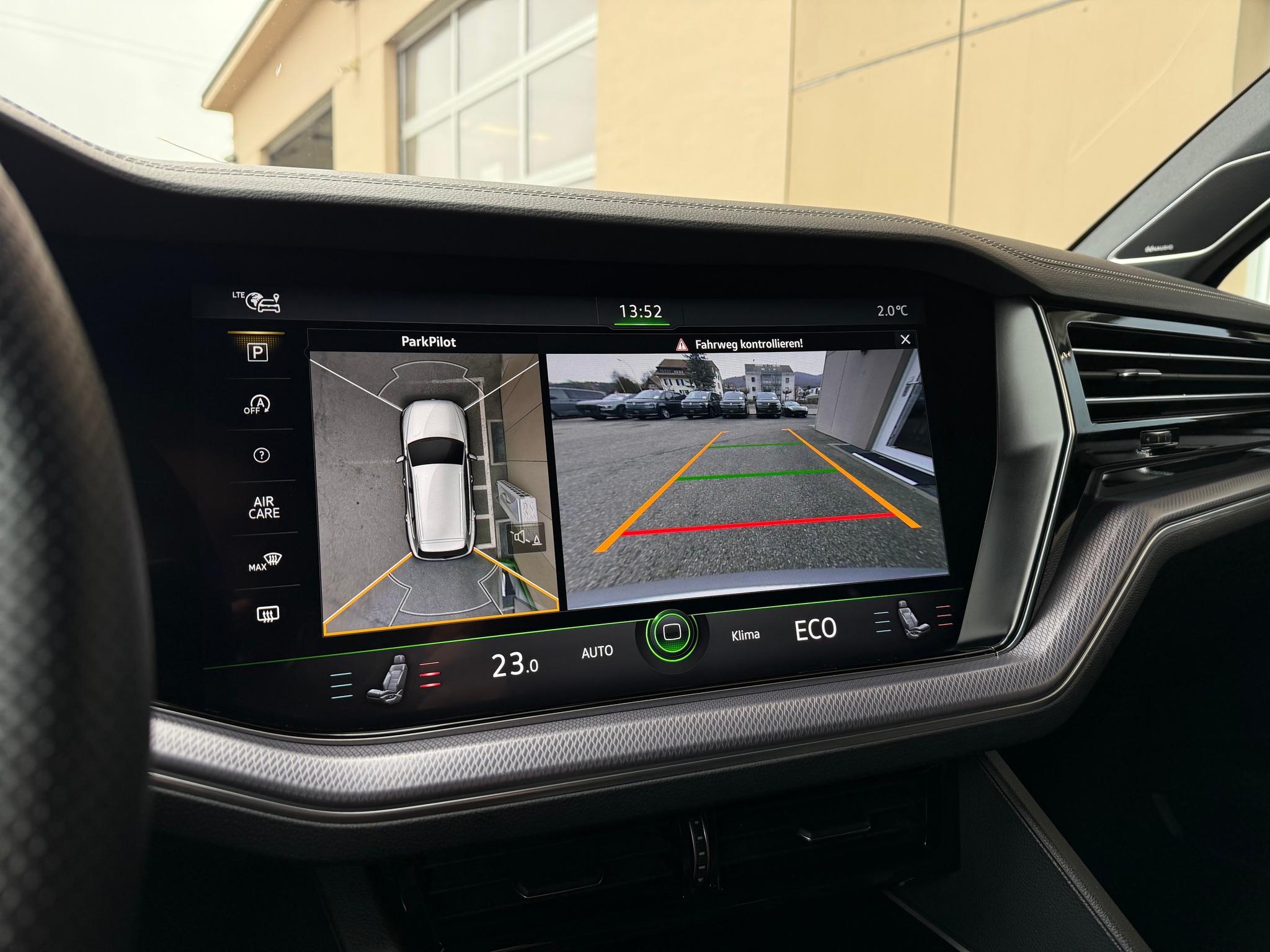 listing desktop thumbnail image 18