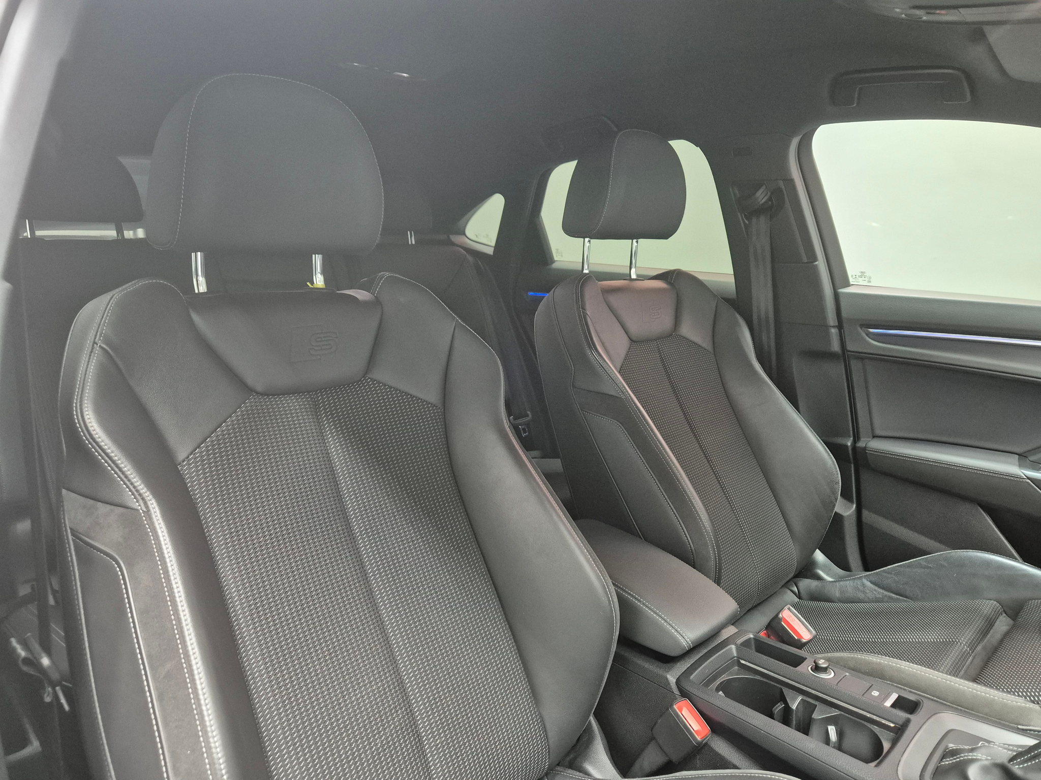 listing desktop thumbnail image 18