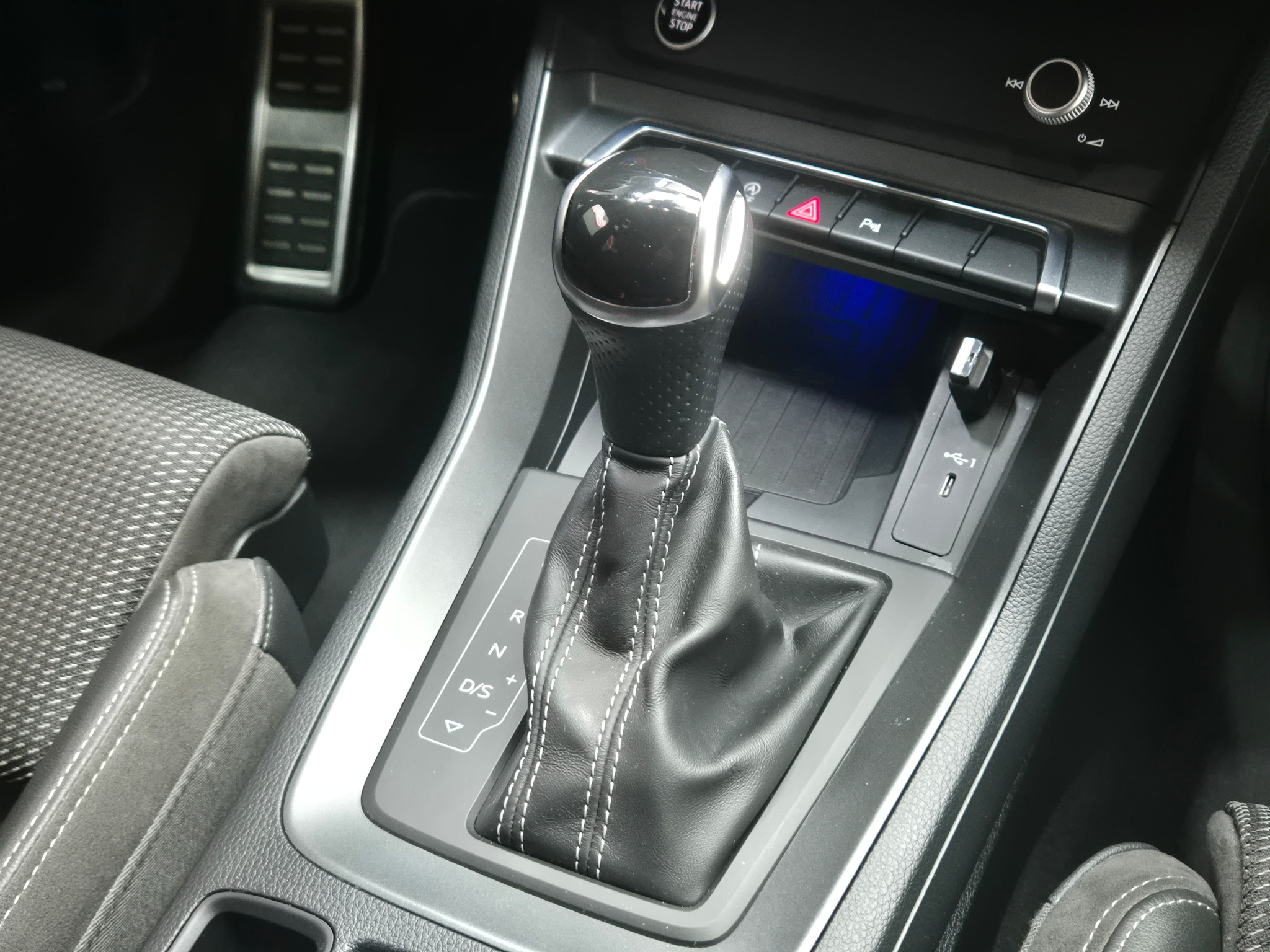 listing desktop thumbnail image 26