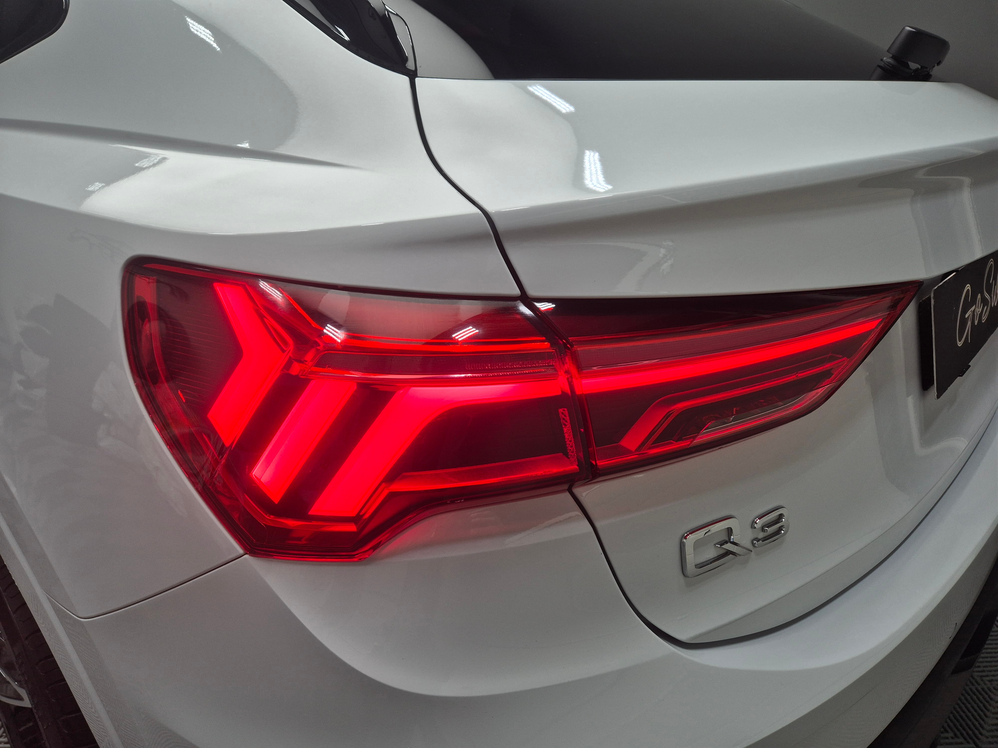 listing desktop thumbnail image 9