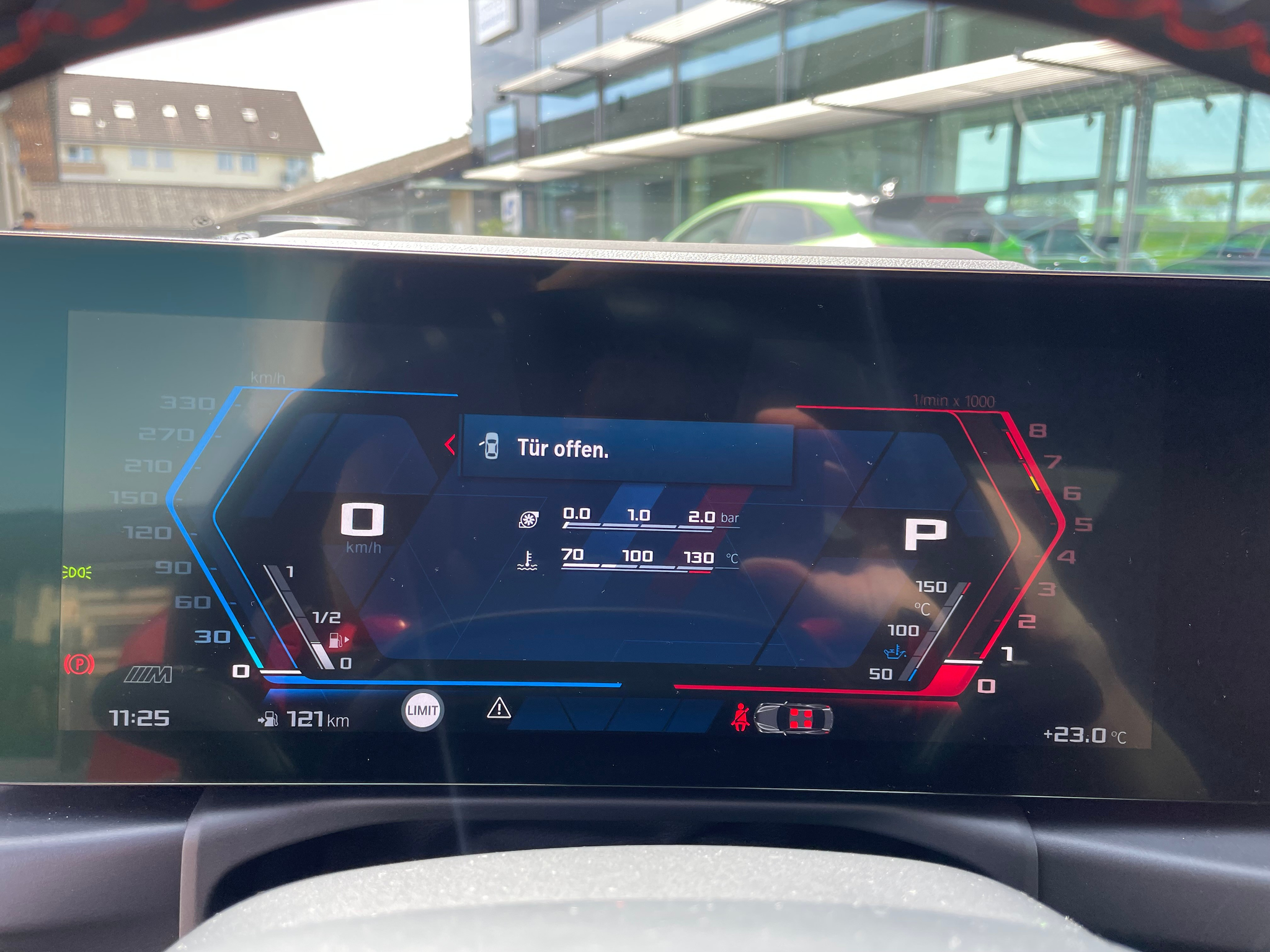 listing desktop thumbnail image 17