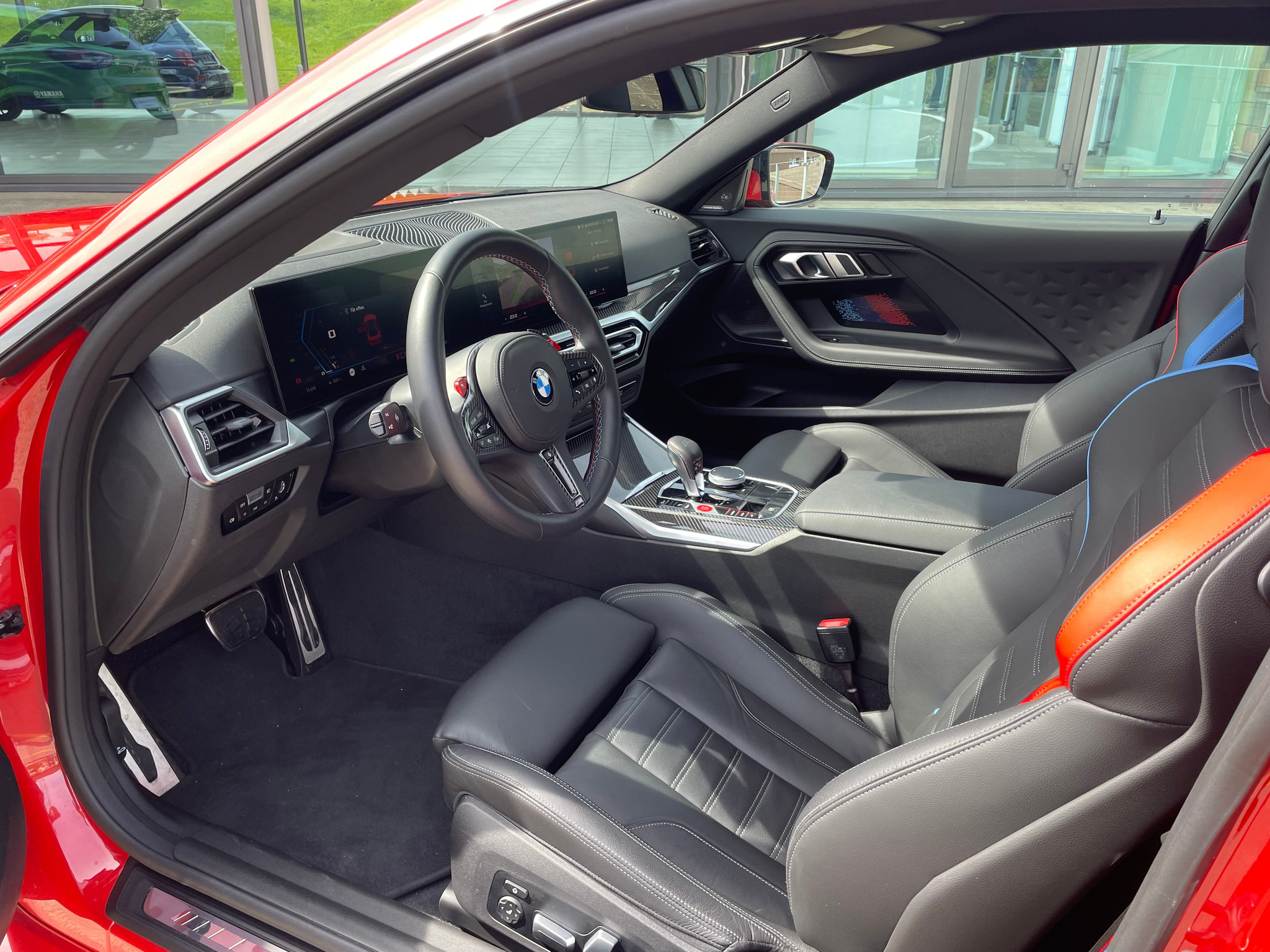 listing desktop thumbnail image 10