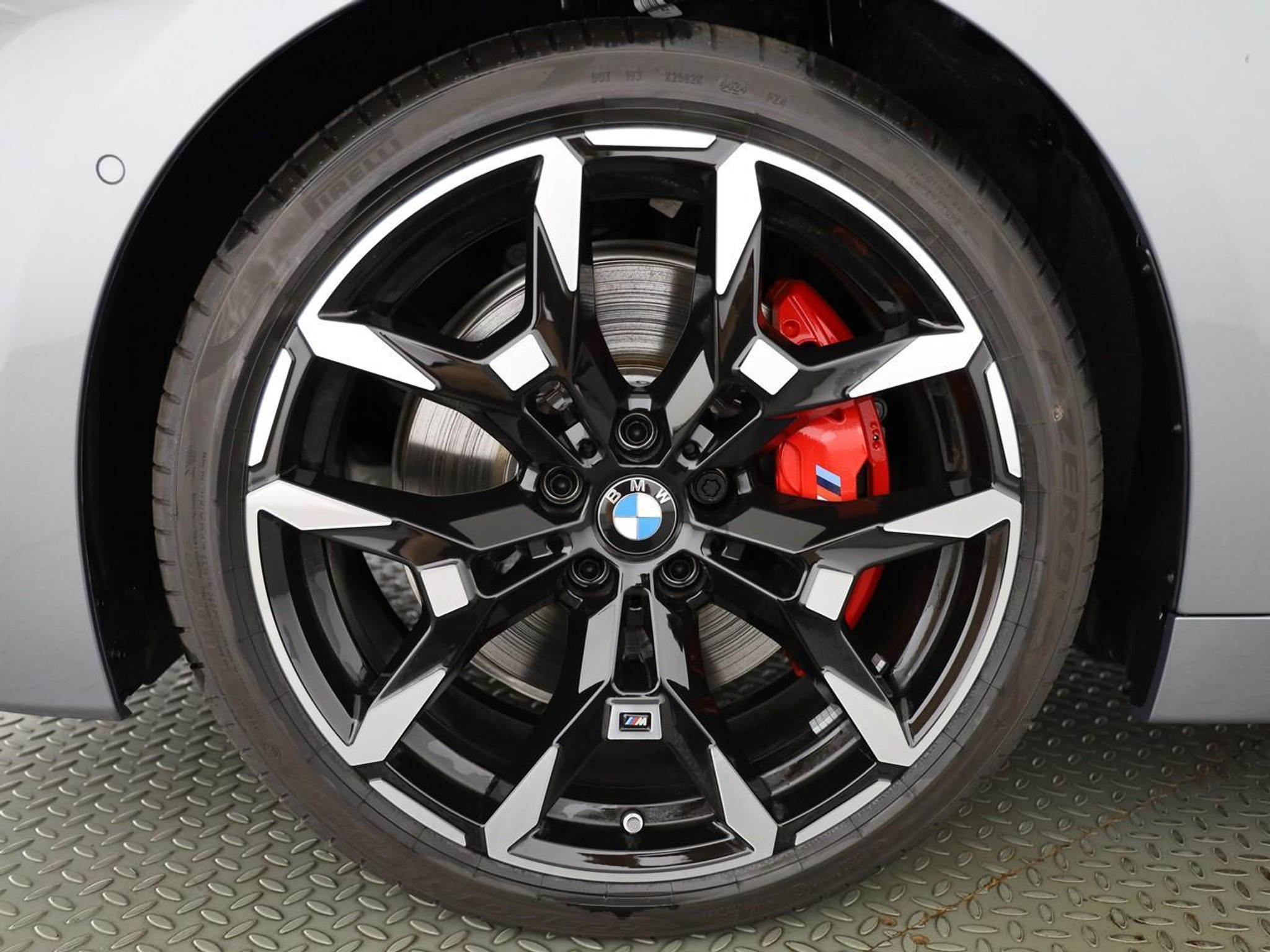 listing desktop thumbnail image 17