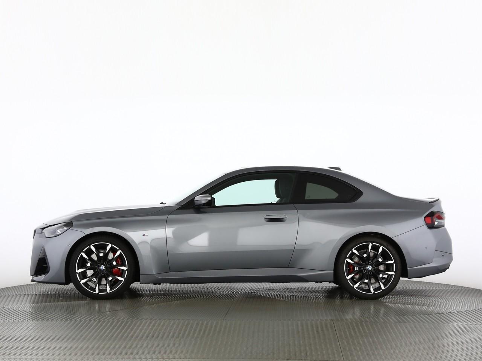 listing desktop thumbnail image 4