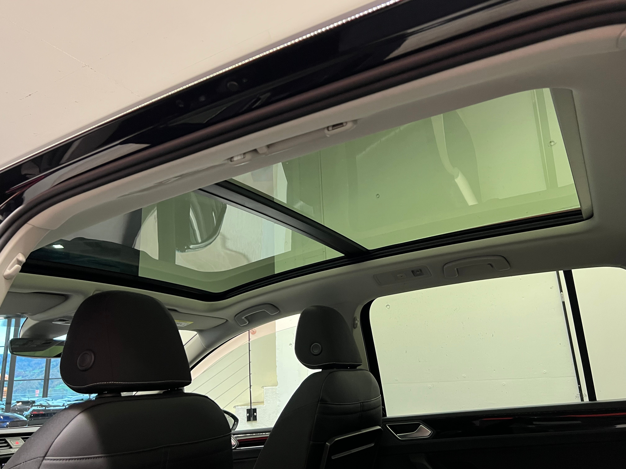 listing desktop thumbnail image 15