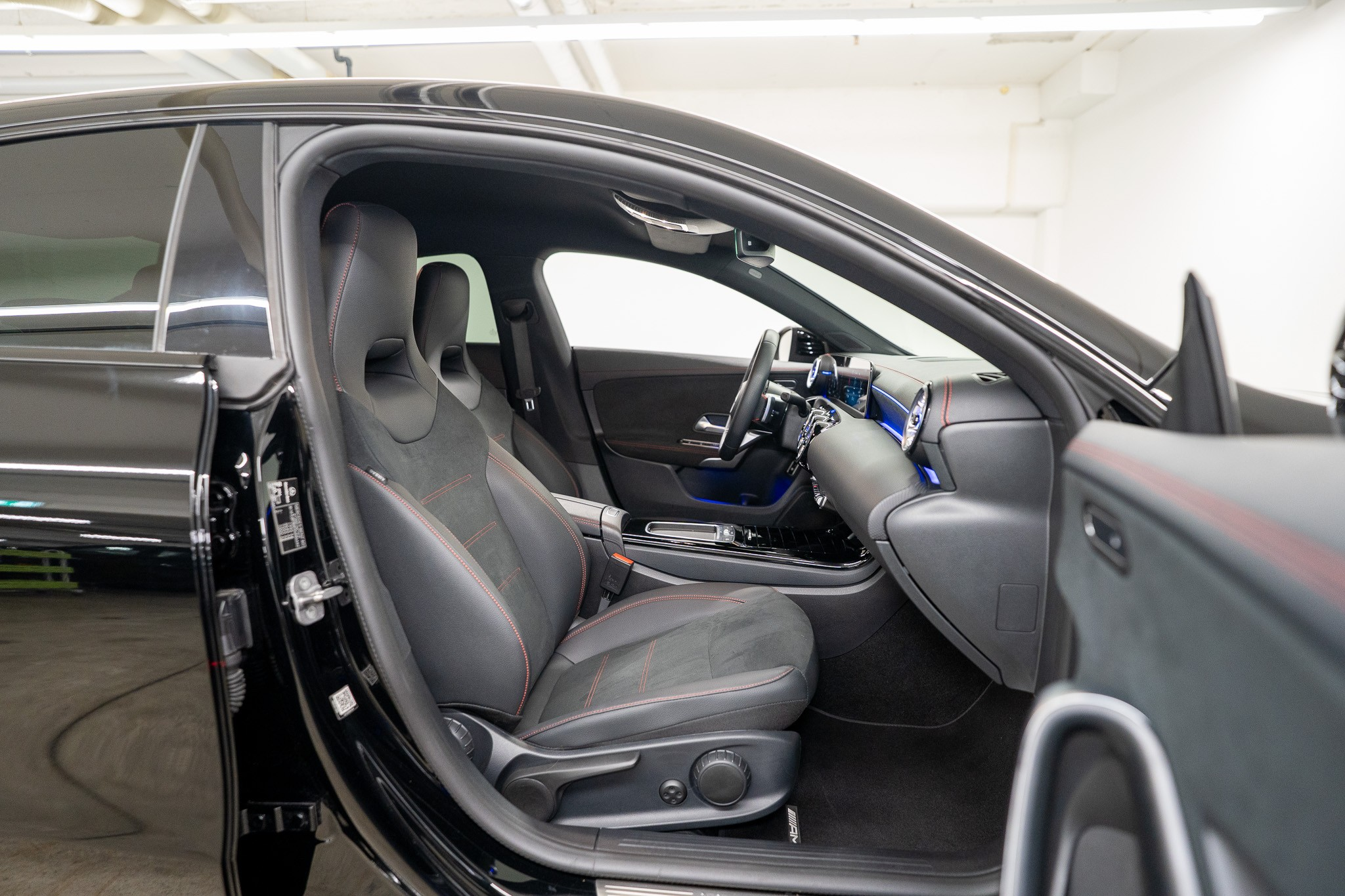 listing desktop thumbnail image 14