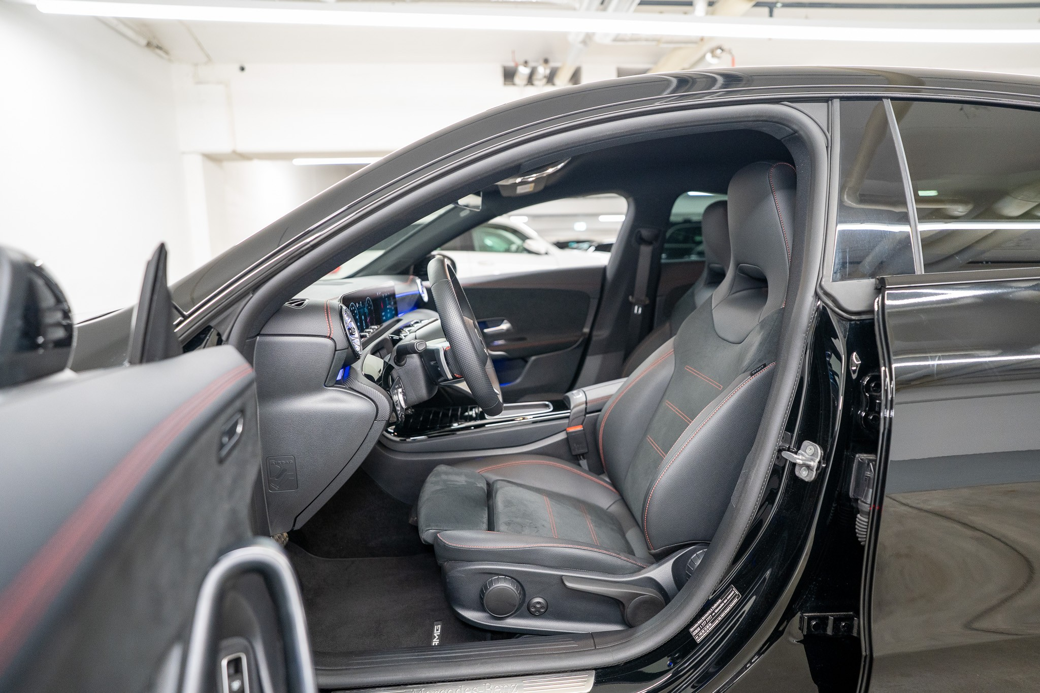 listing desktop thumbnail image 7