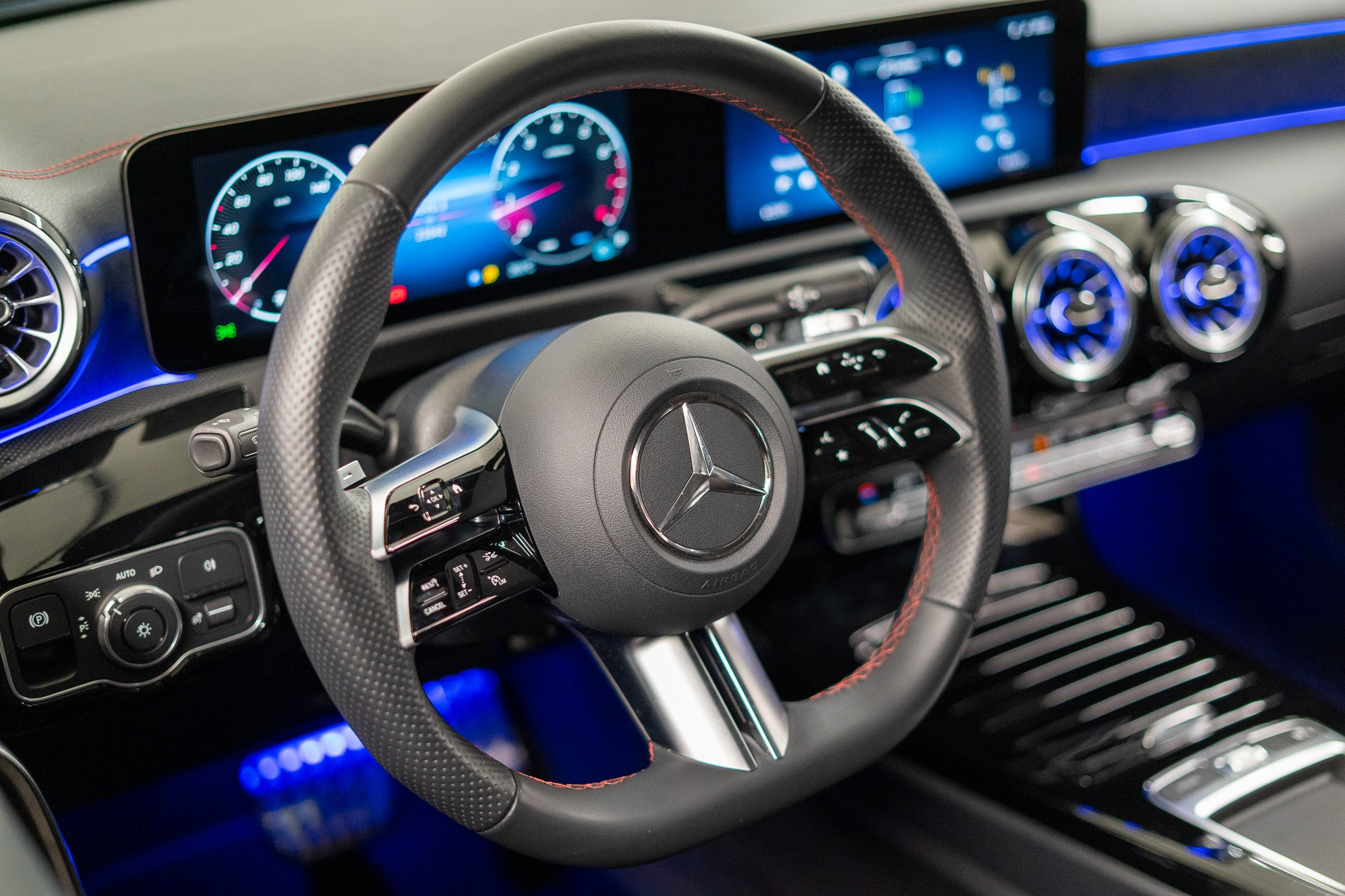 listing desktop thumbnail image 9