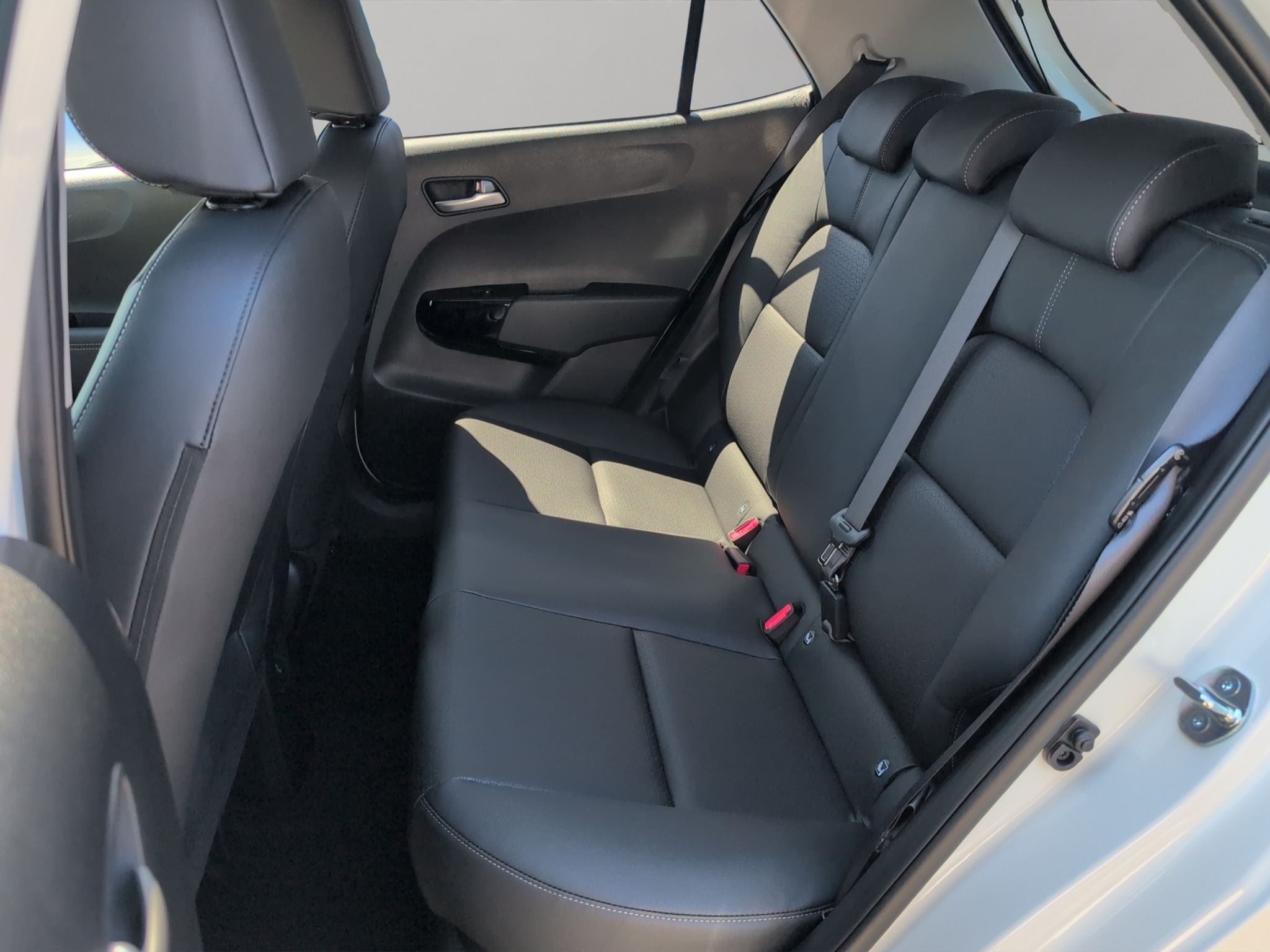 listing desktop thumbnail image 12