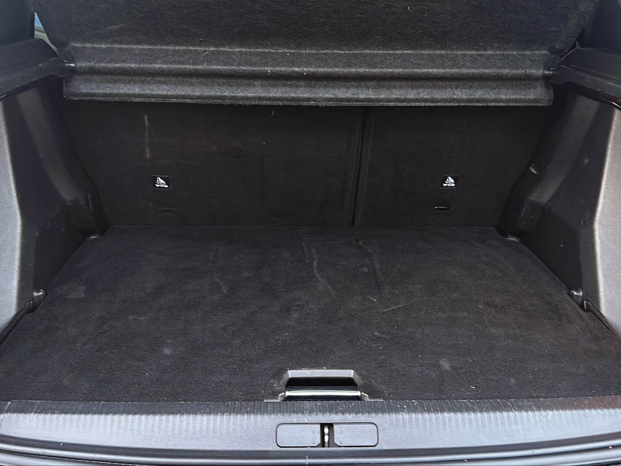 listing desktop thumbnail image 11