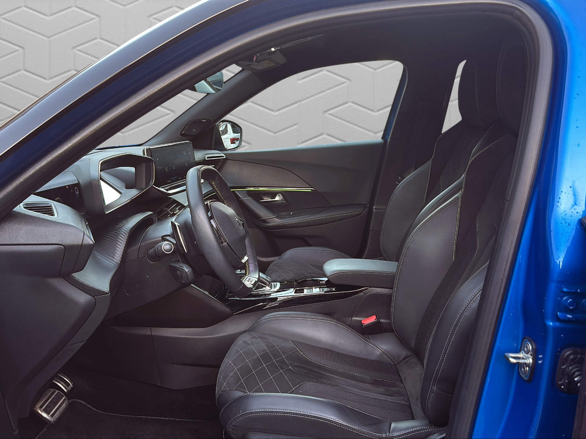 listing desktop thumbnail image 4