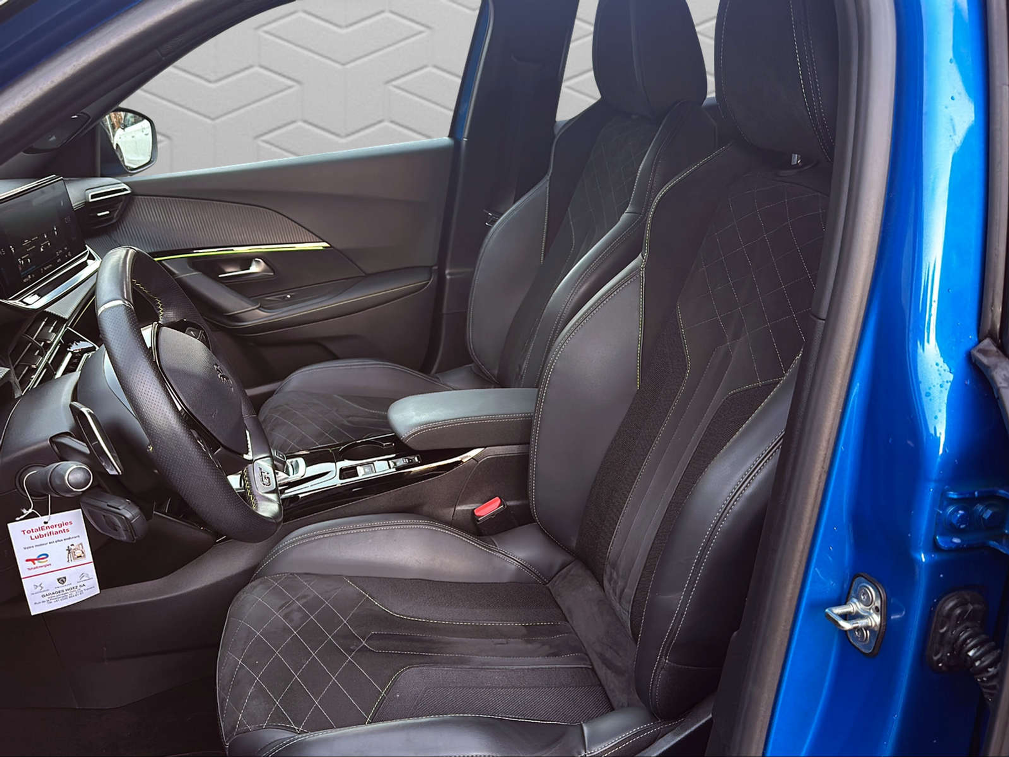 listing desktop thumbnail image 12