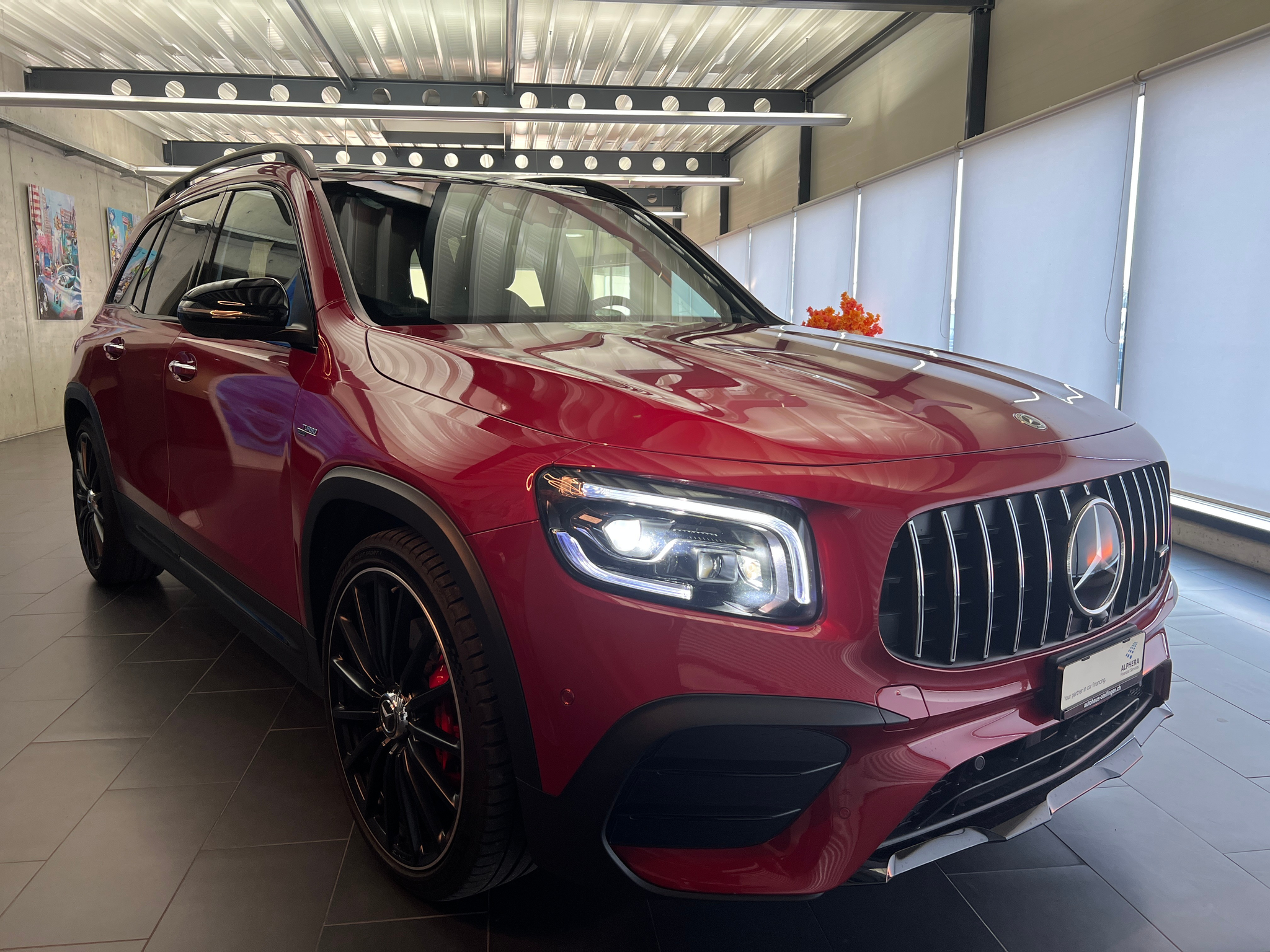 listing desktop thumbnail image 3