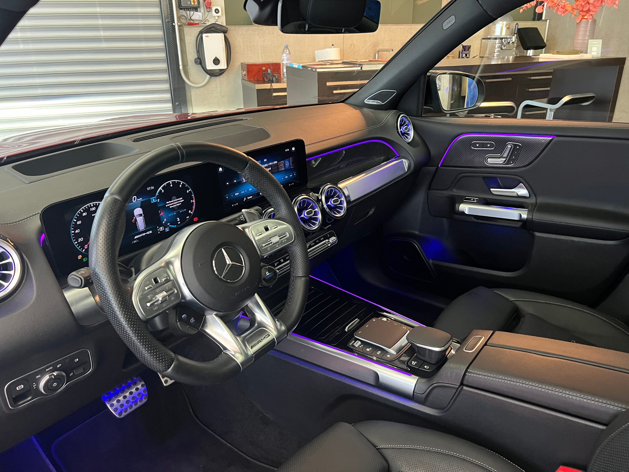 listing desktop thumbnail image 10