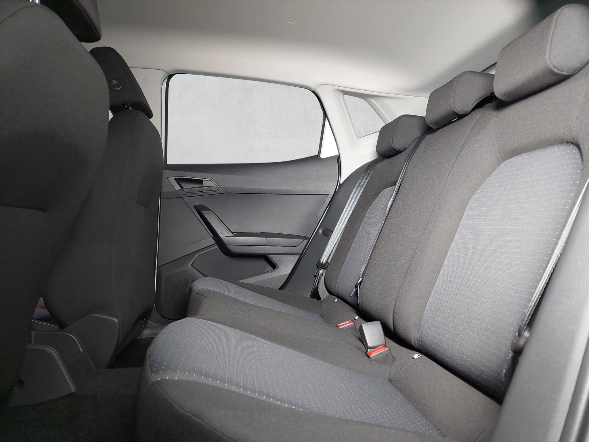 listing desktop thumbnail image 8