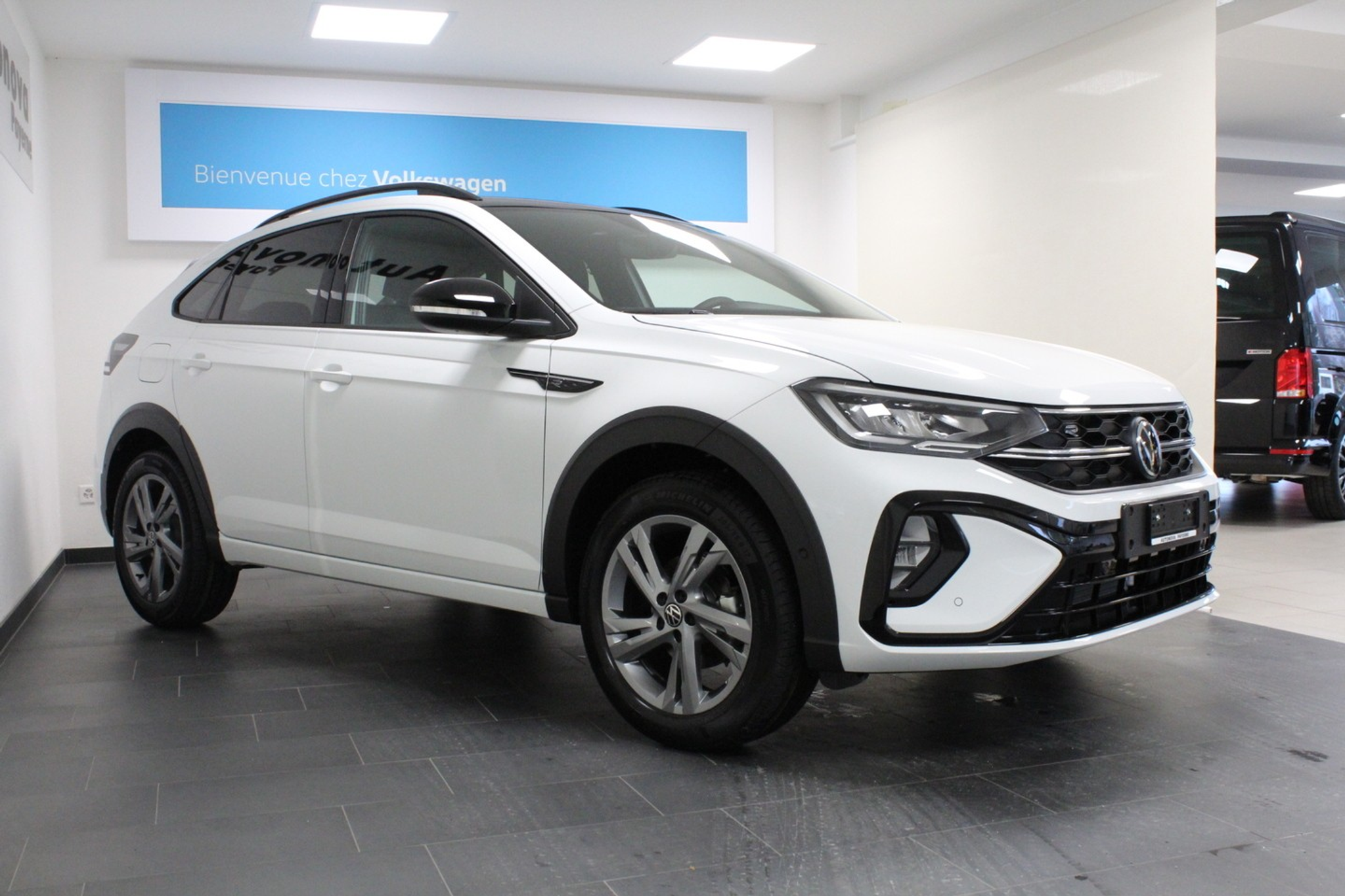 listing desktop thumbnail image 2