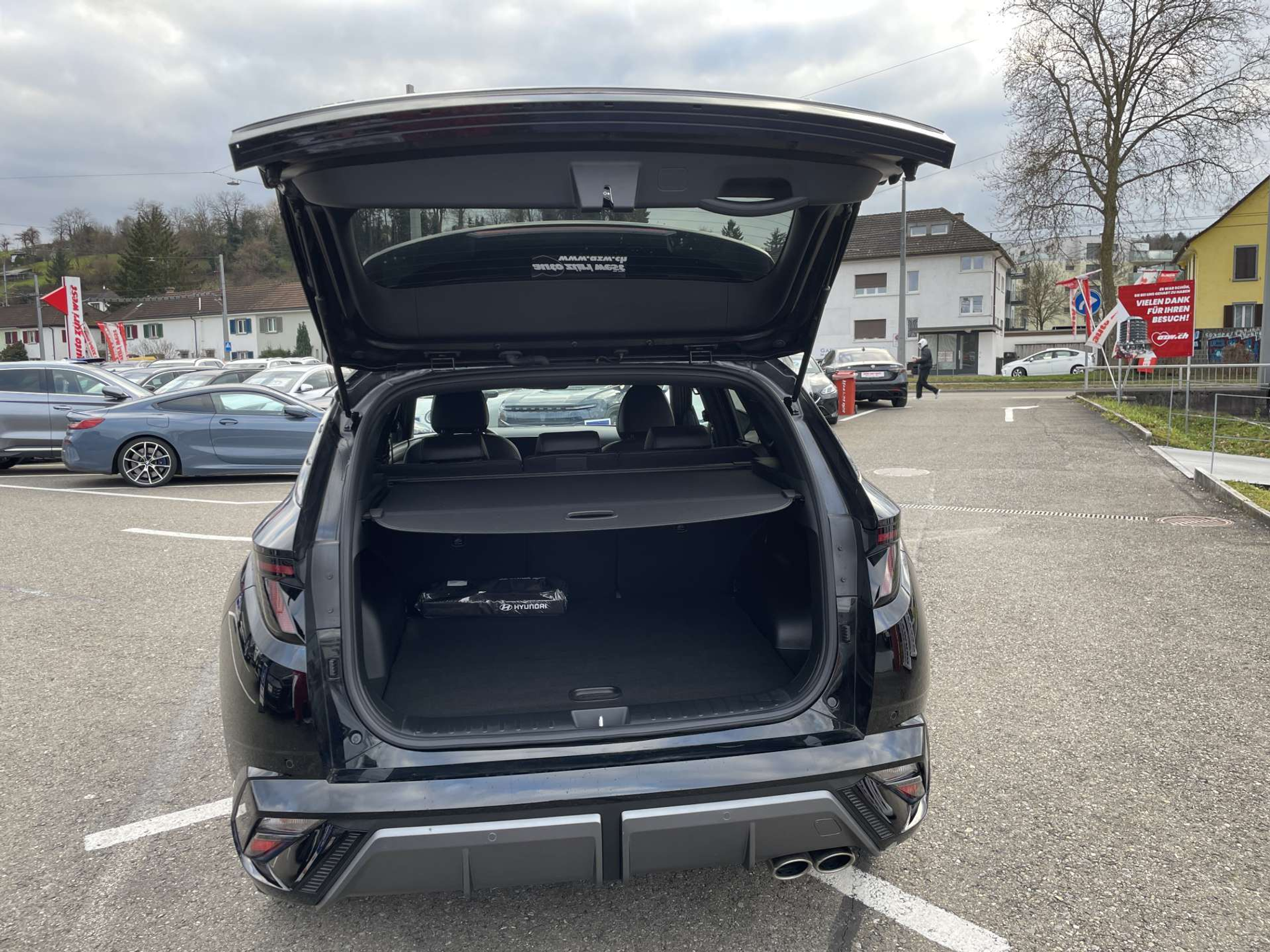 listing desktop thumbnail image 6