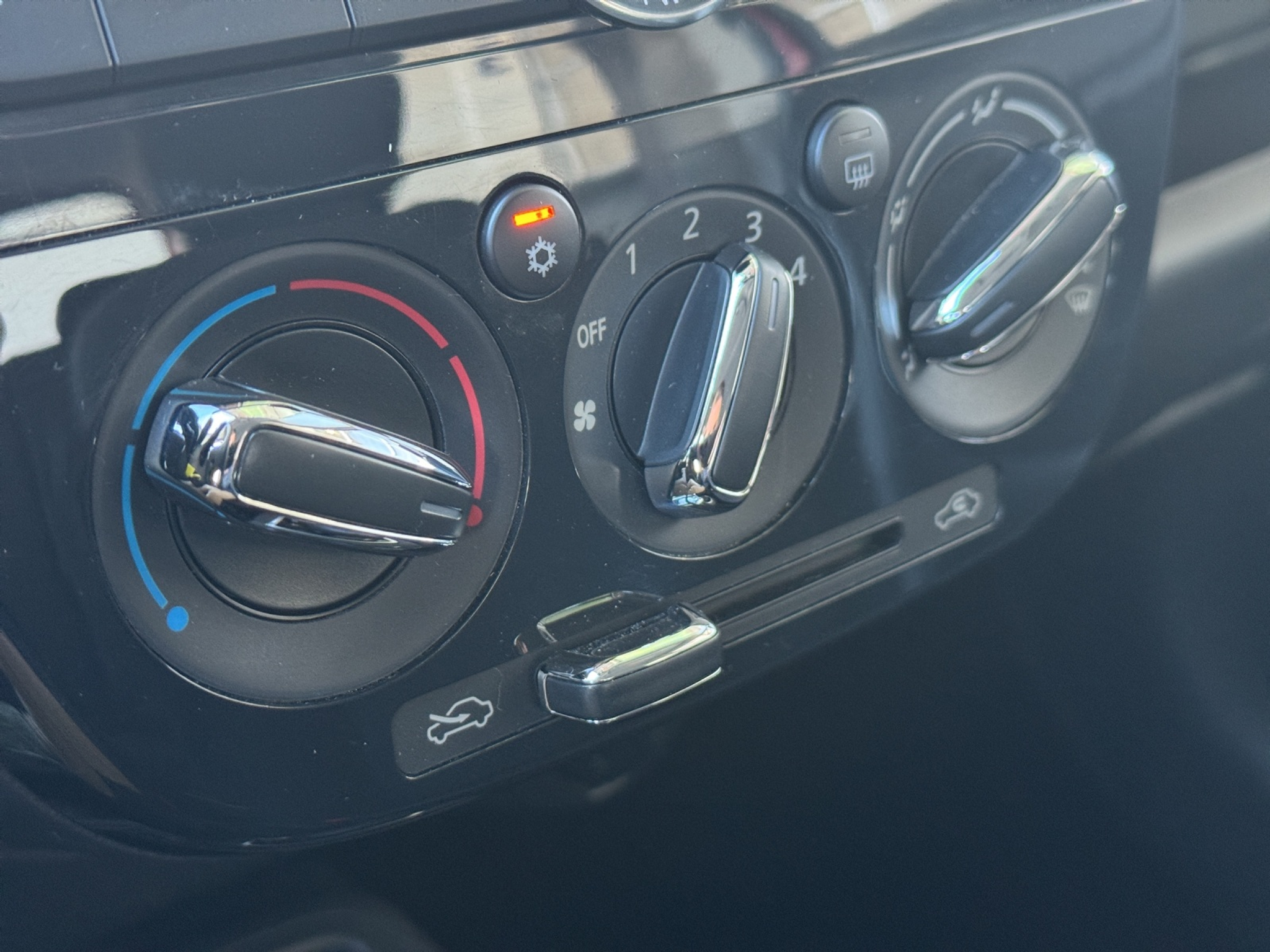 listing desktop thumbnail image 11