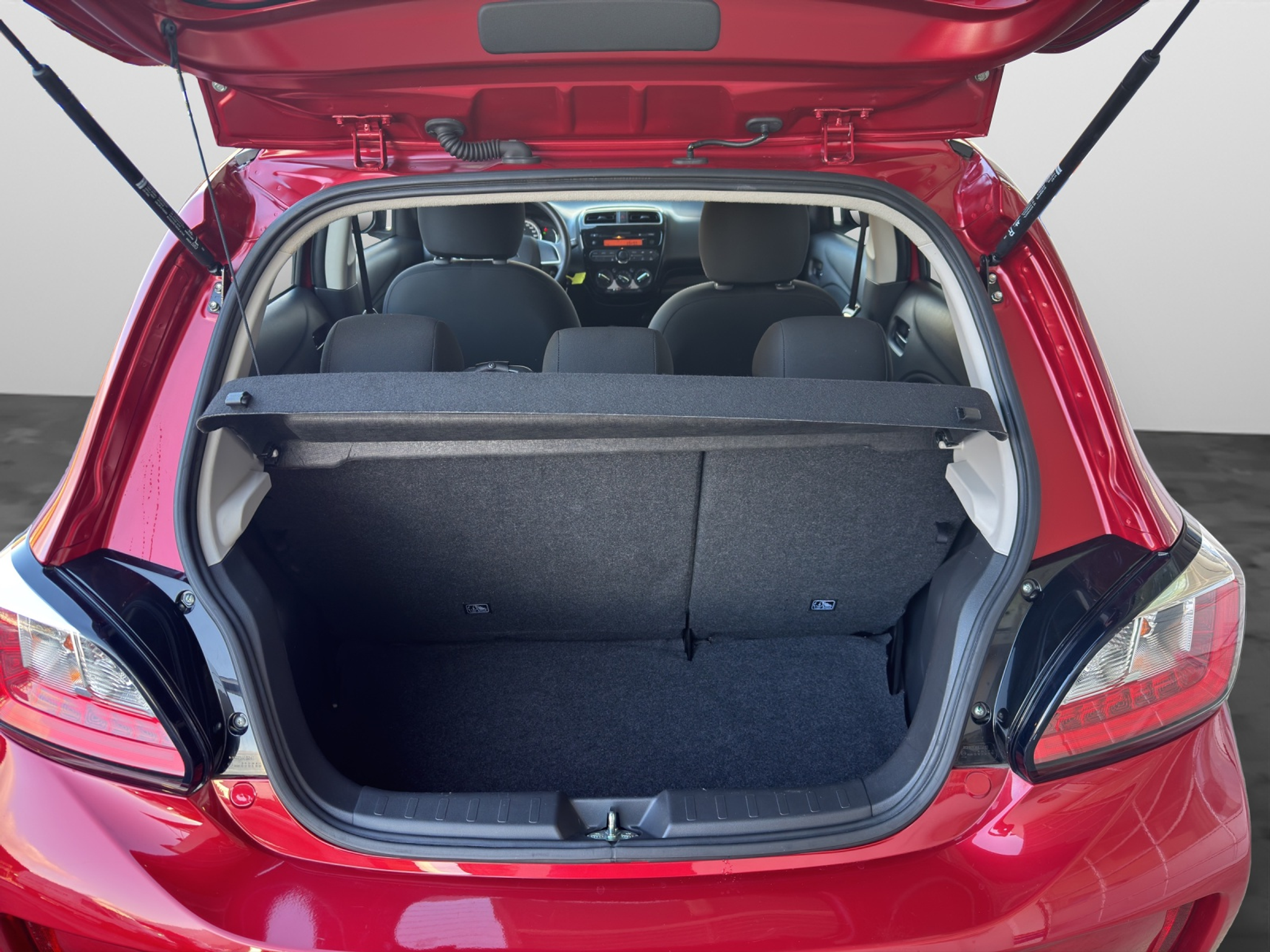 listing desktop thumbnail image 15