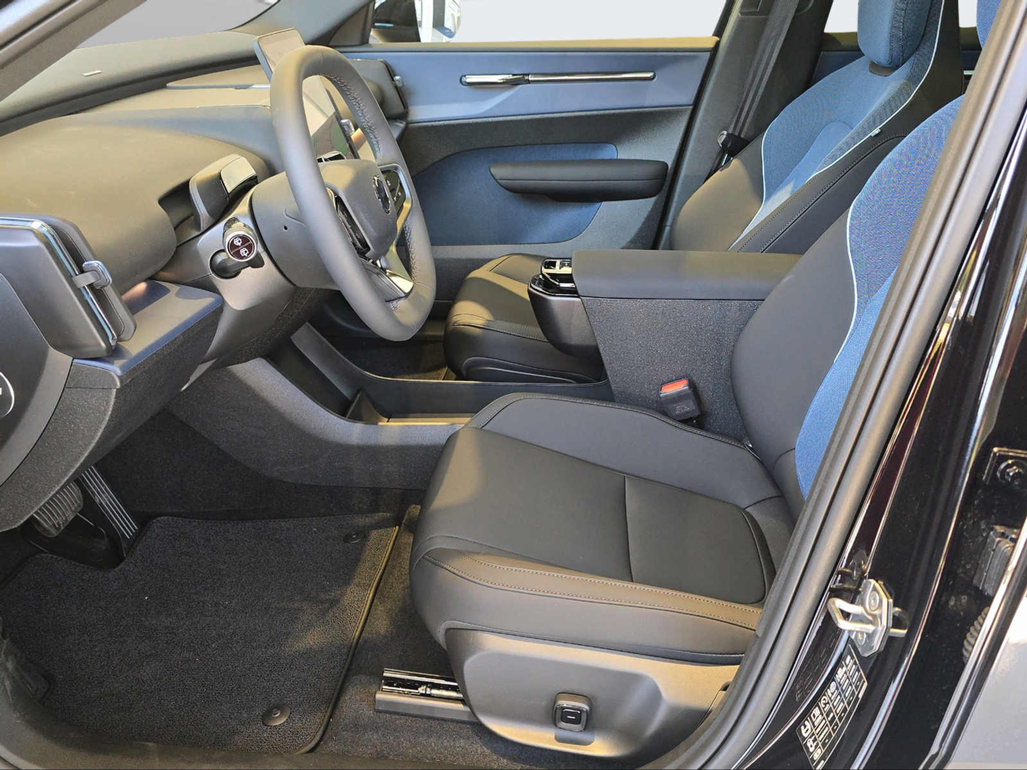 listing desktop thumbnail image 7