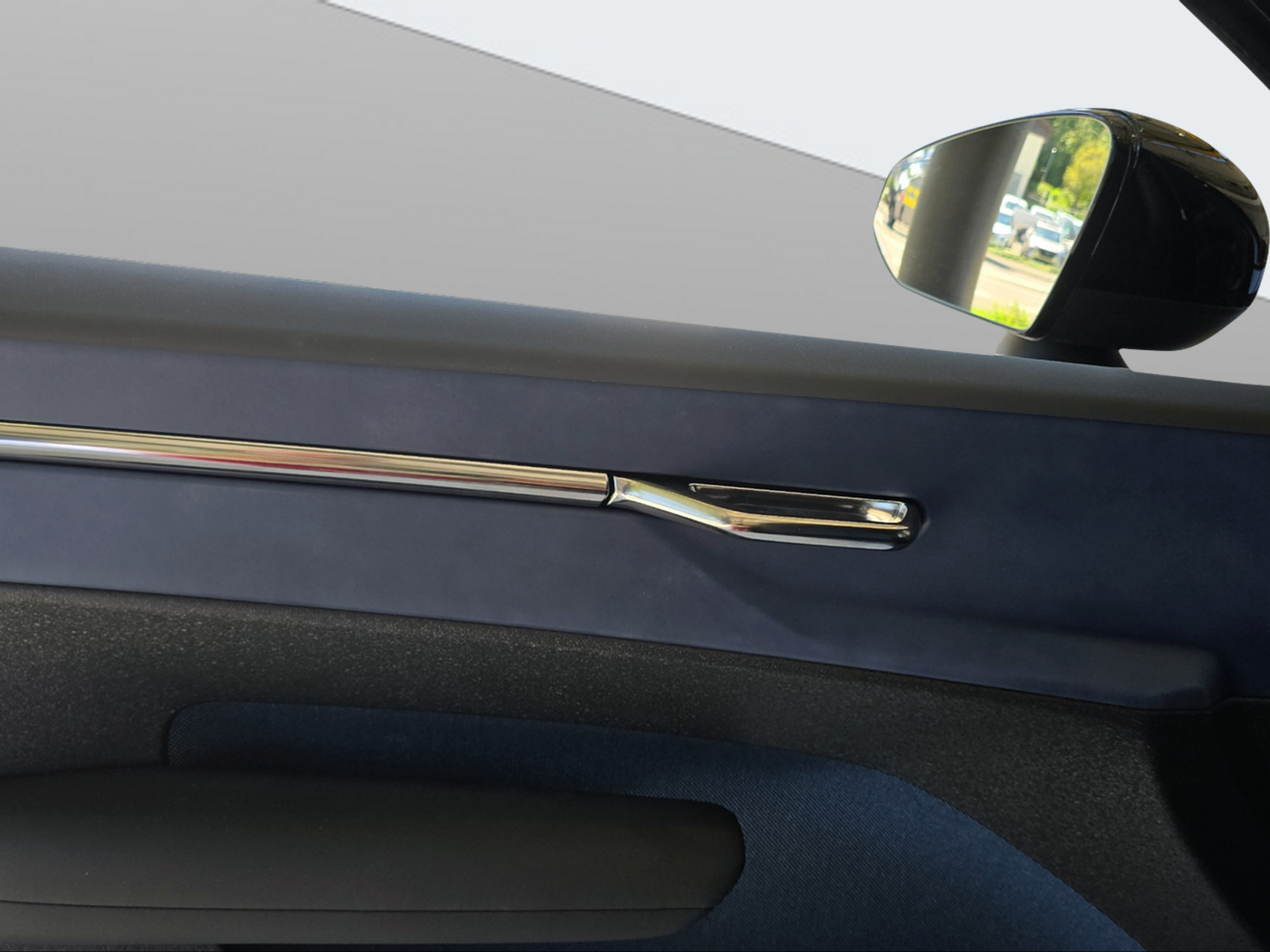 listing desktop thumbnail image 12