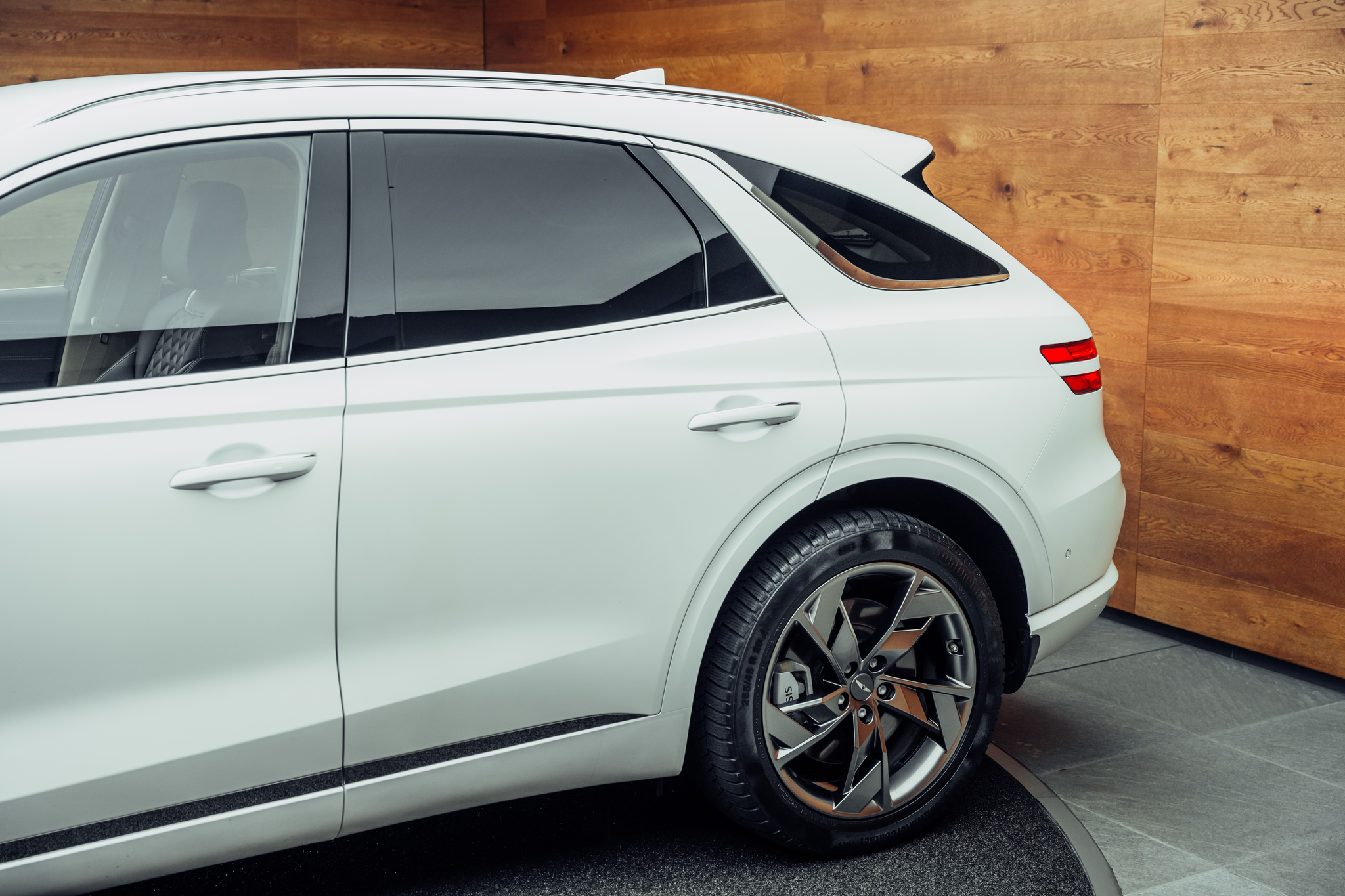 listing desktop thumbnail image 17