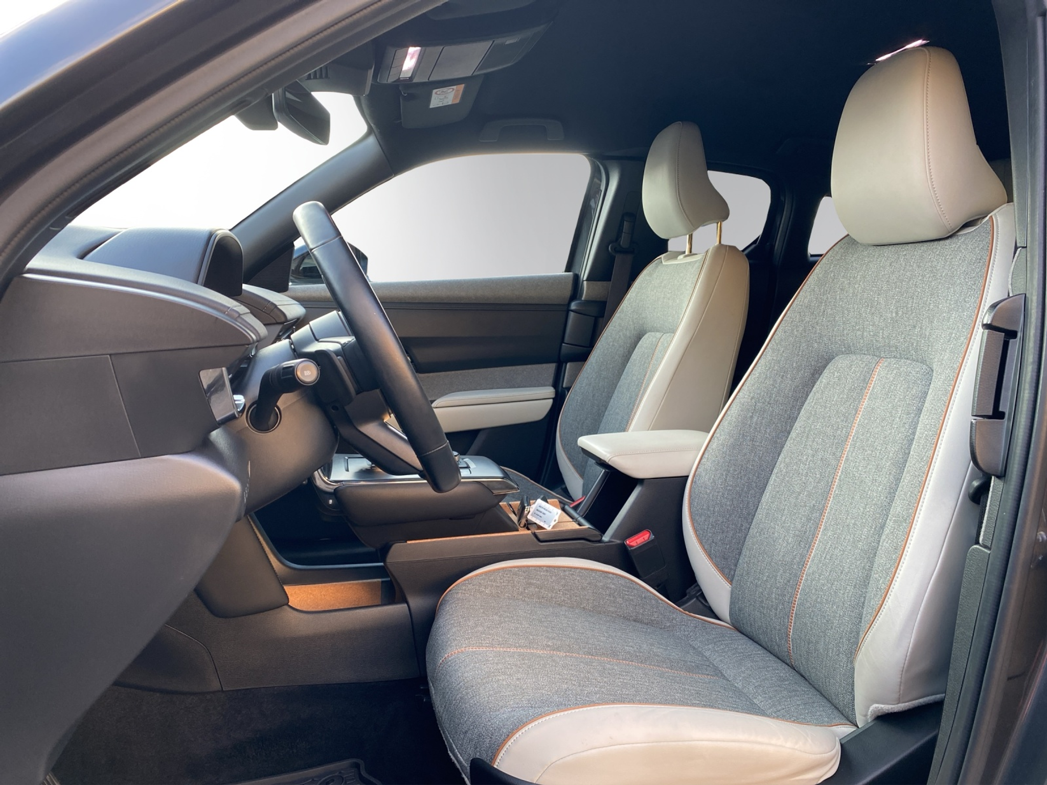 listing desktop thumbnail image 6