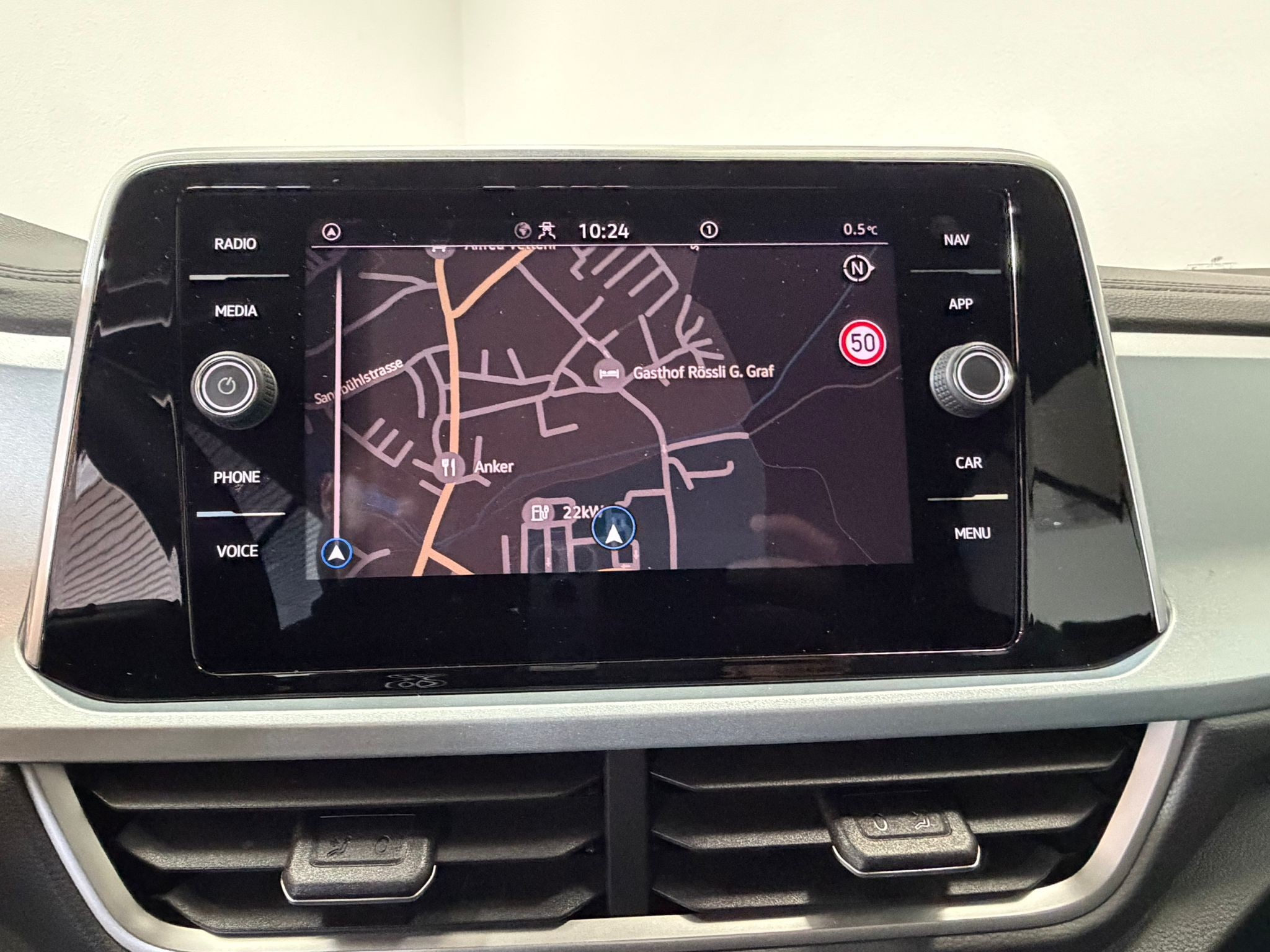 listing desktop thumbnail image 15