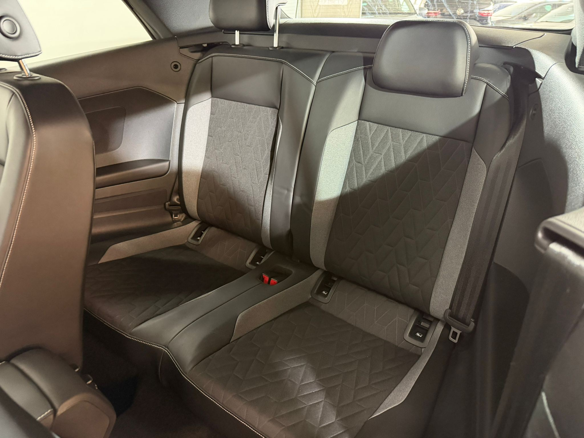 listing desktop thumbnail image 11