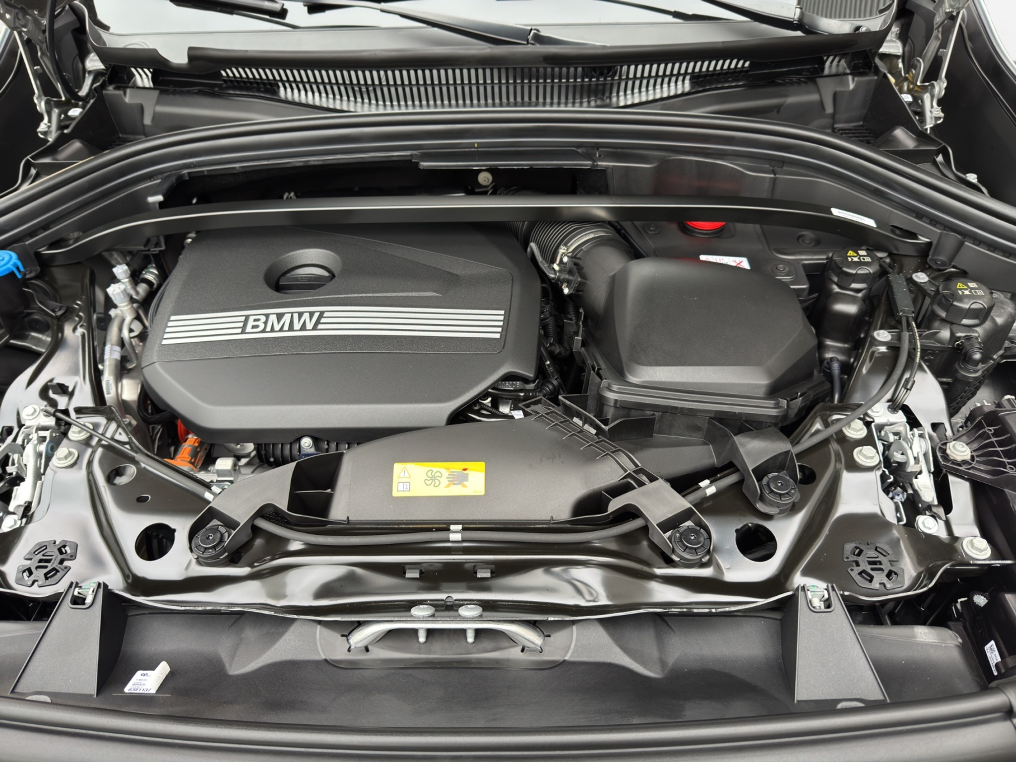 listing desktop thumbnail image 9