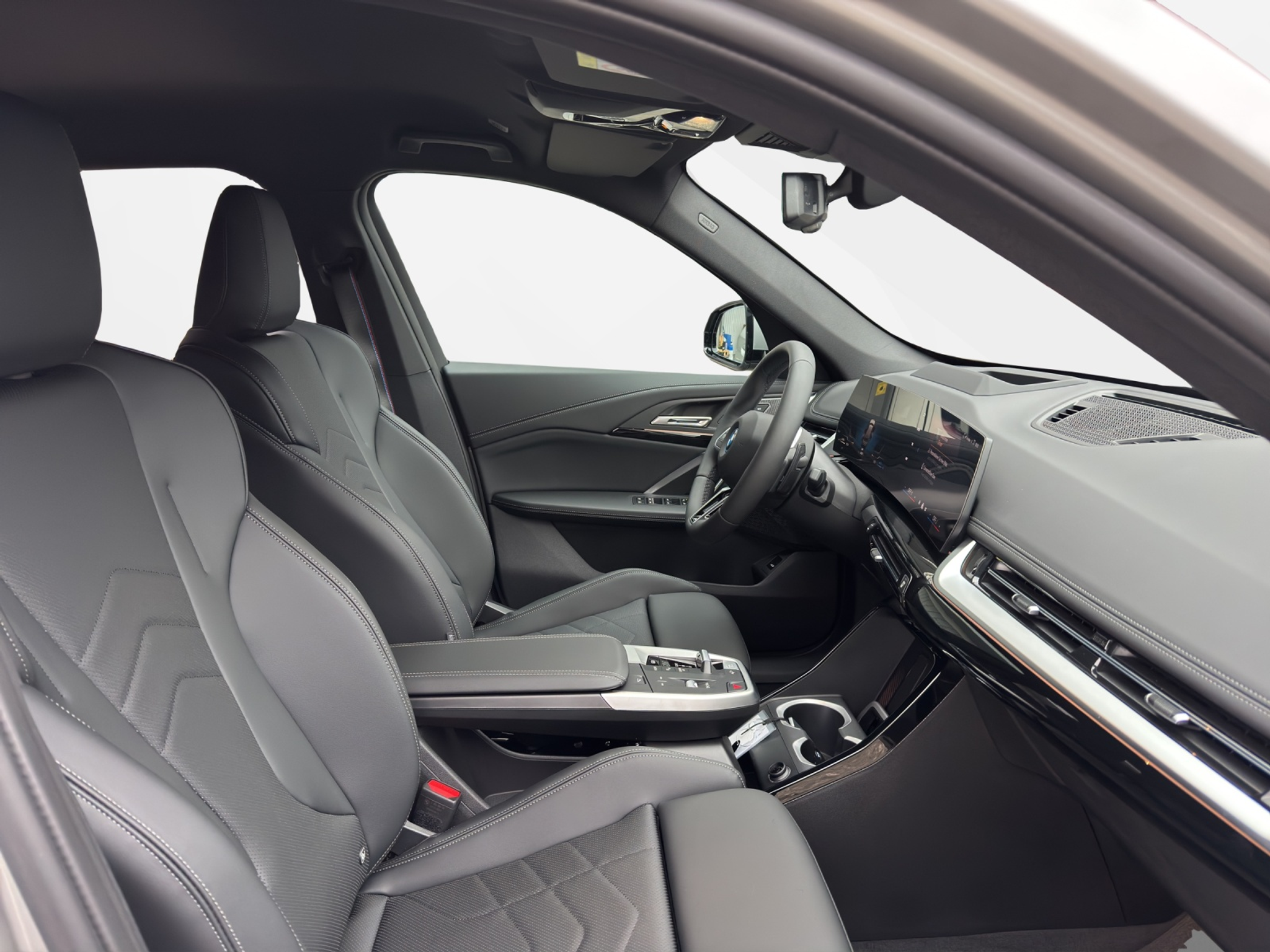 listing desktop thumbnail image 17