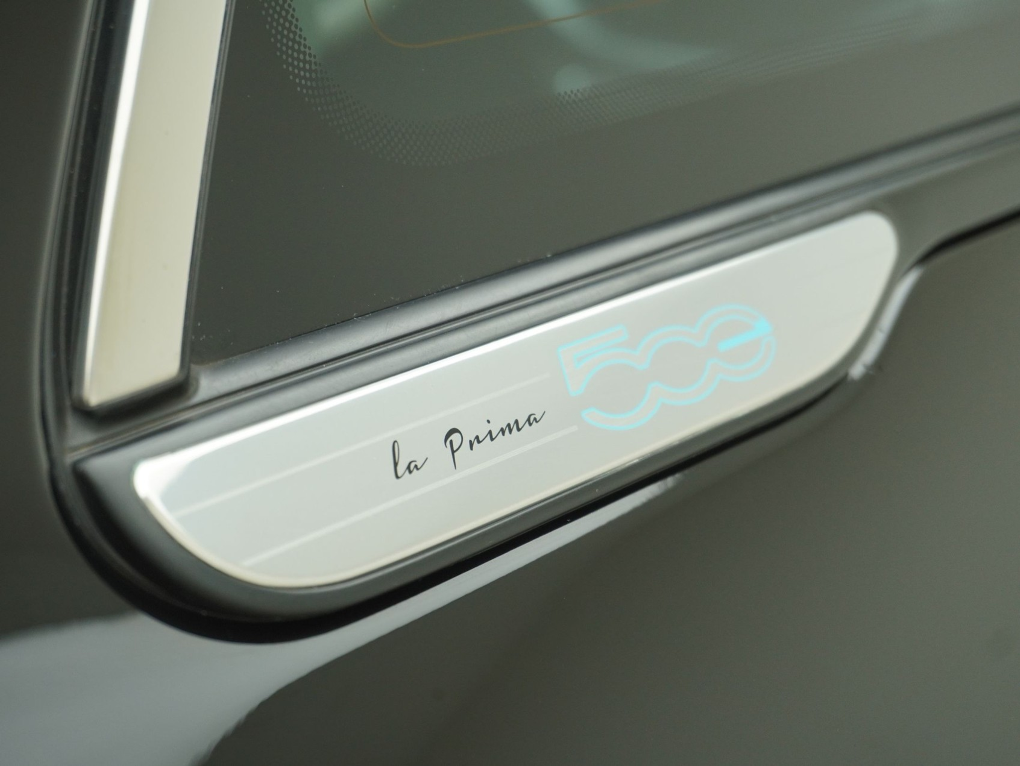 listing desktop thumbnail image 8