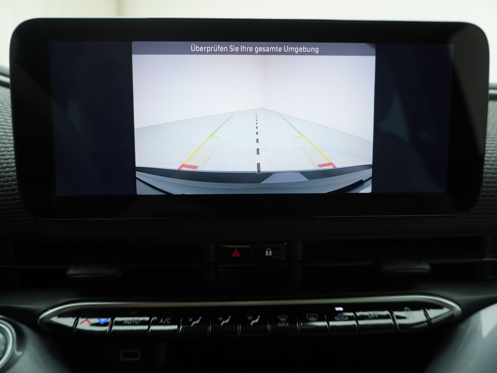 listing desktop thumbnail image 18