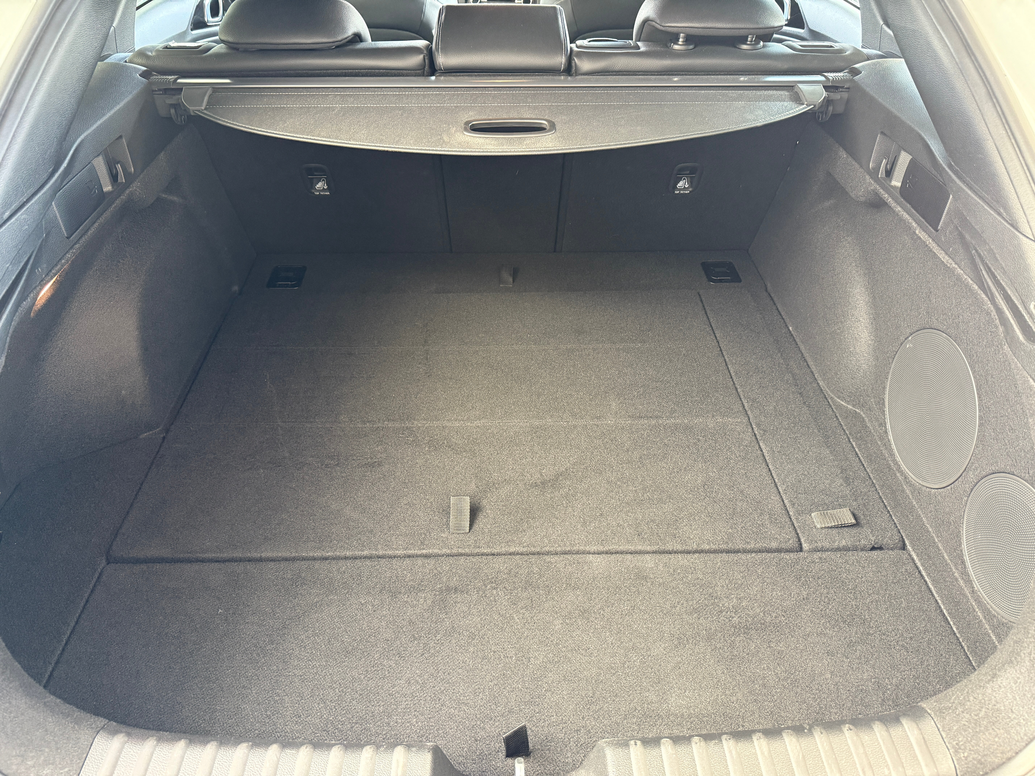 listing desktop thumbnail image 12