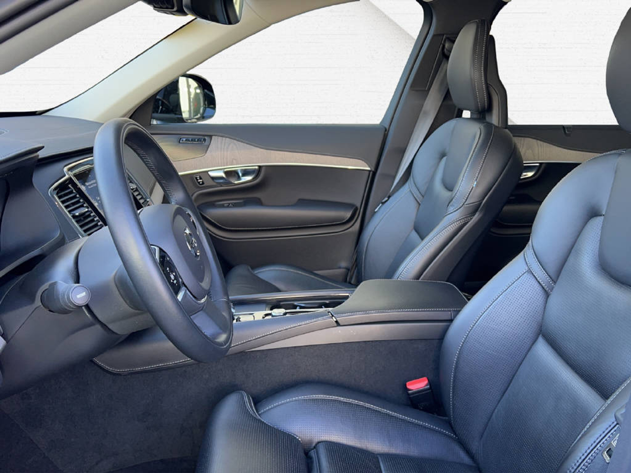 listing desktop thumbnail image 8