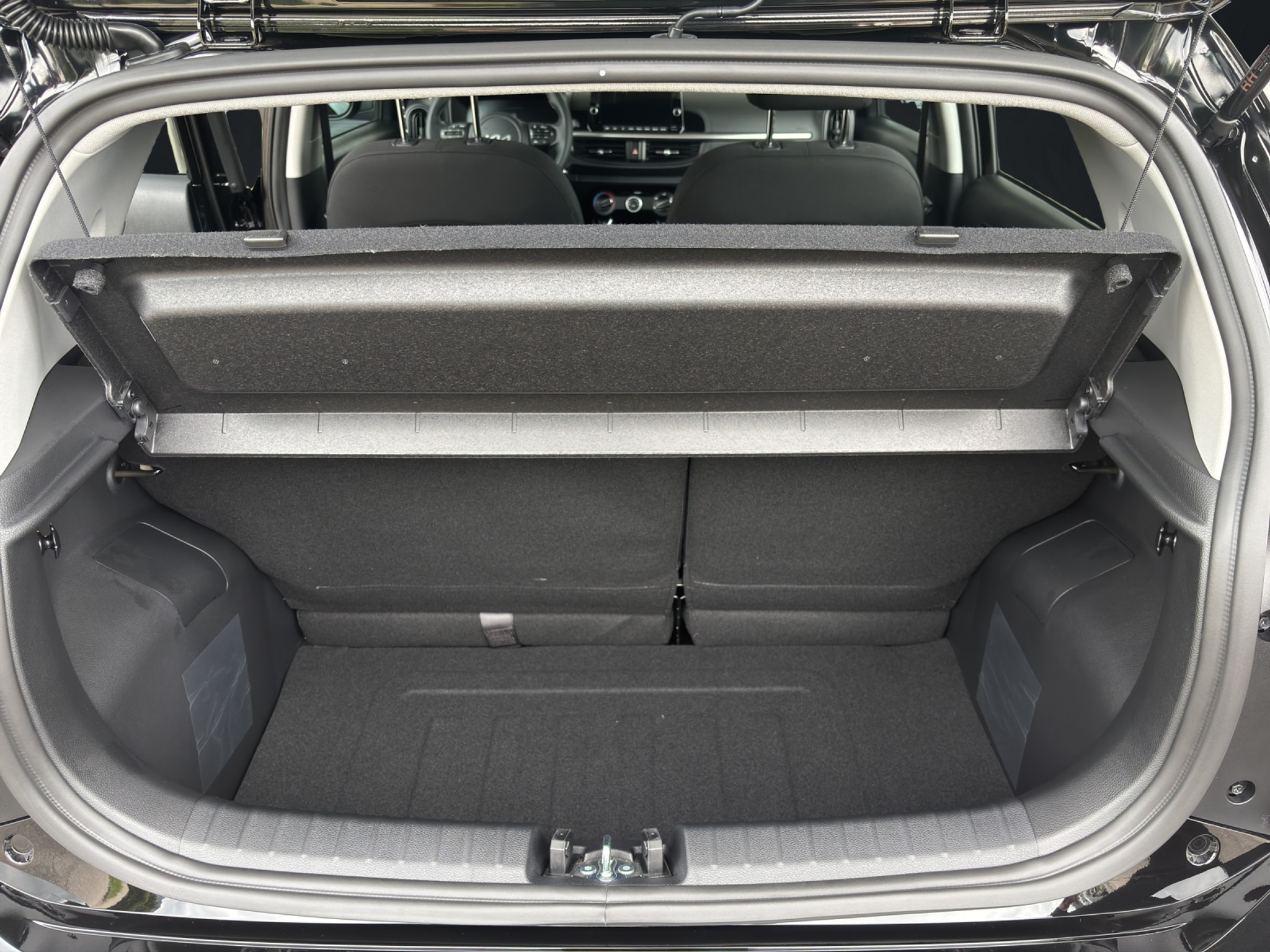 listing desktop thumbnail image 12