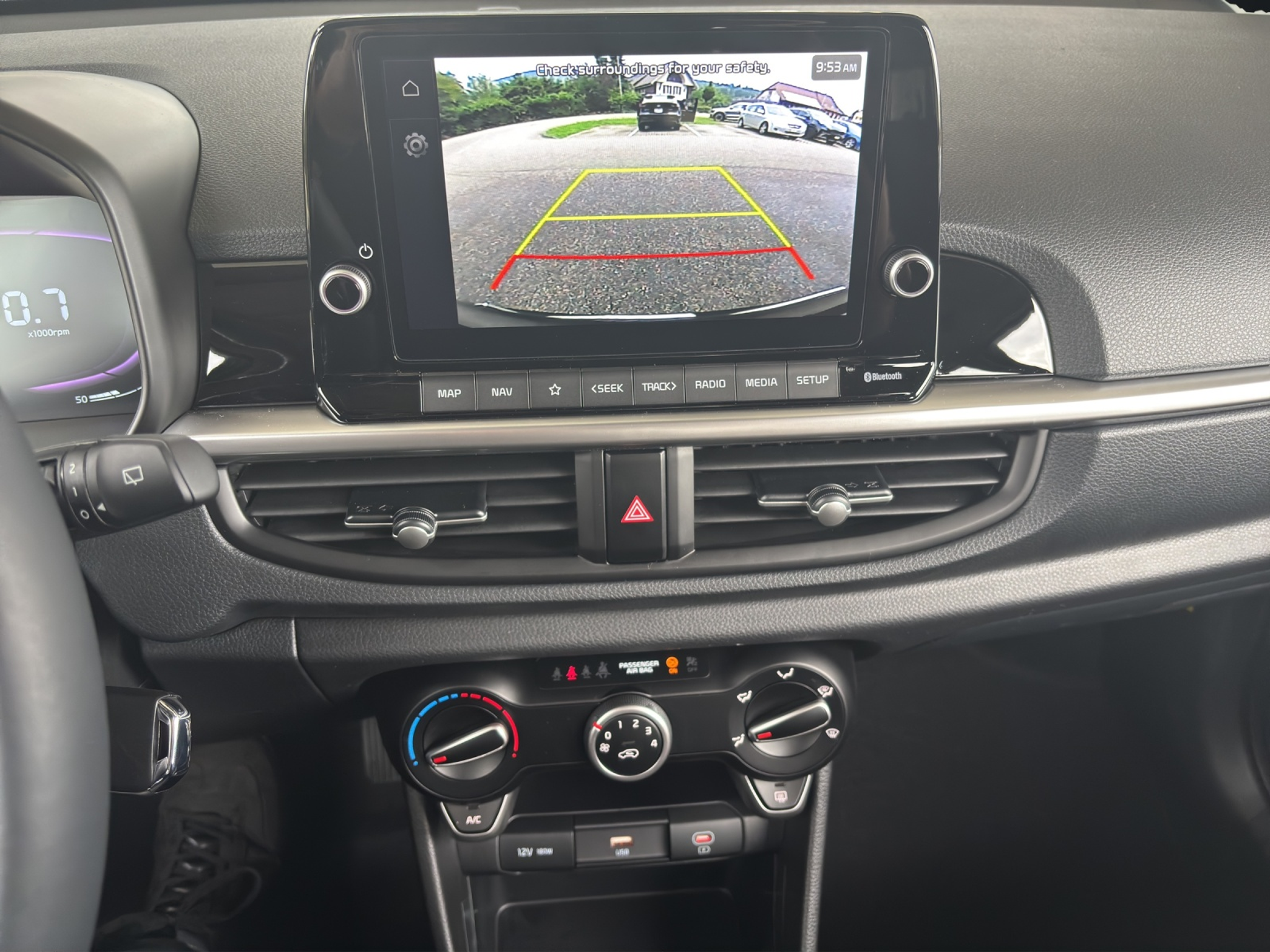 listing desktop thumbnail image 9