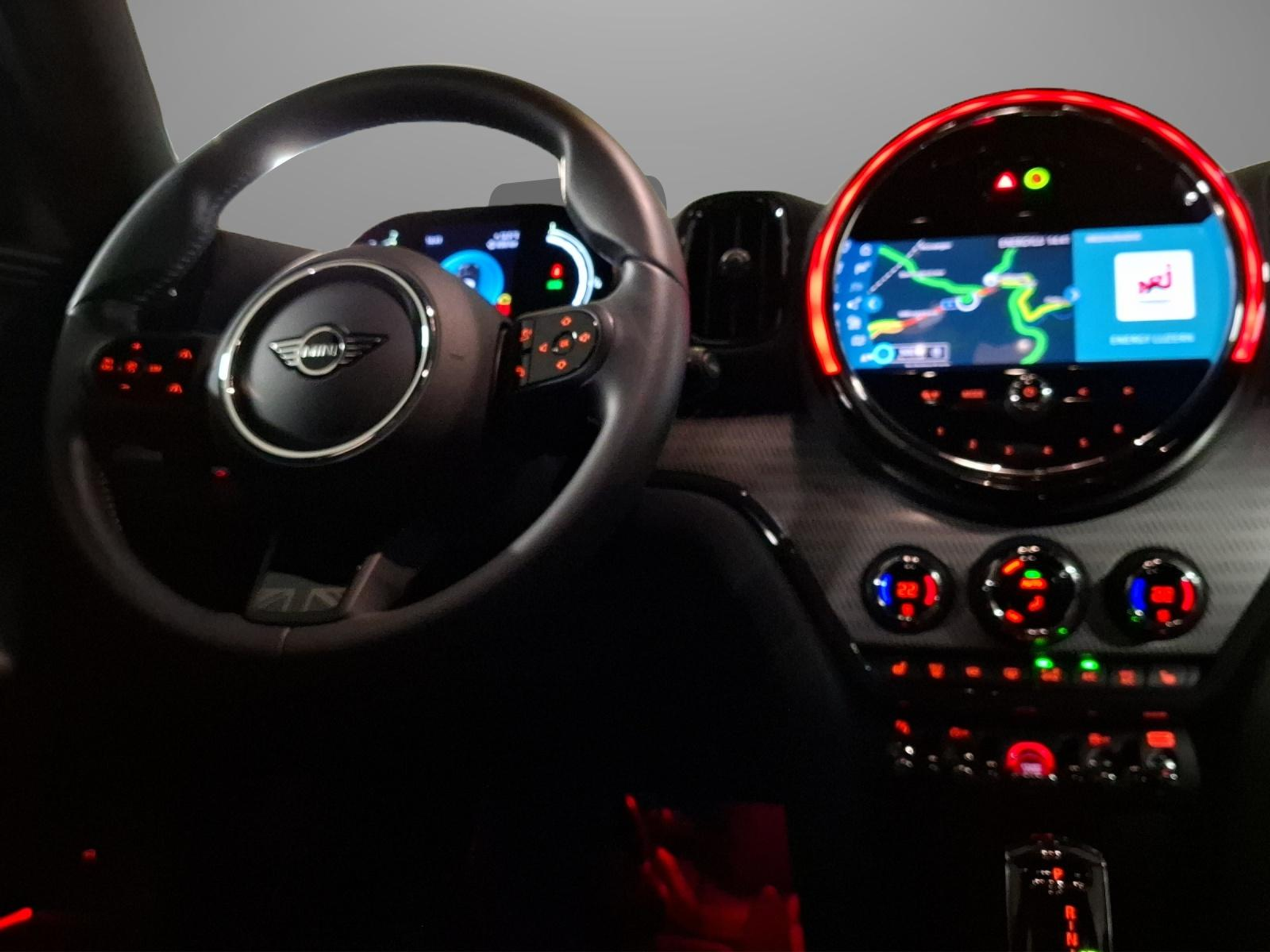 listing desktop thumbnail image 7