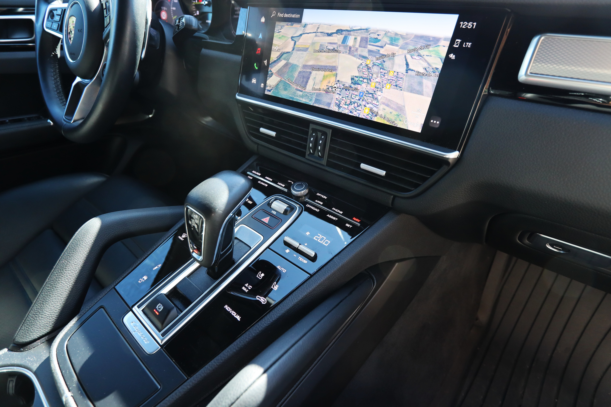 listing desktop thumbnail image 25