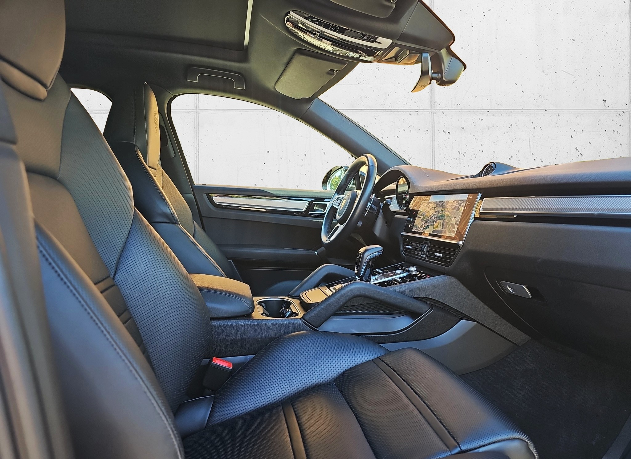 listing desktop thumbnail image 24