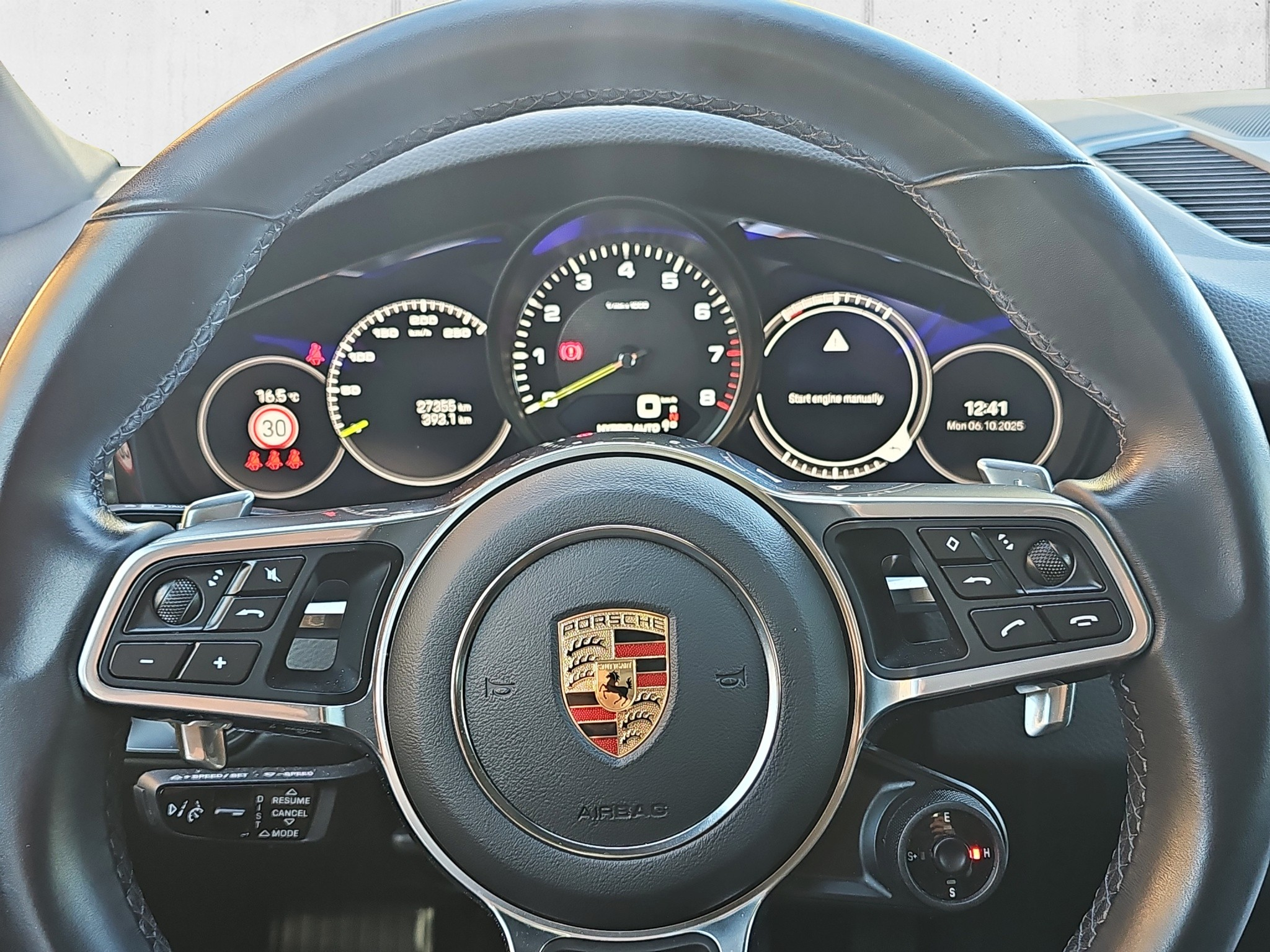 listing desktop thumbnail image 14