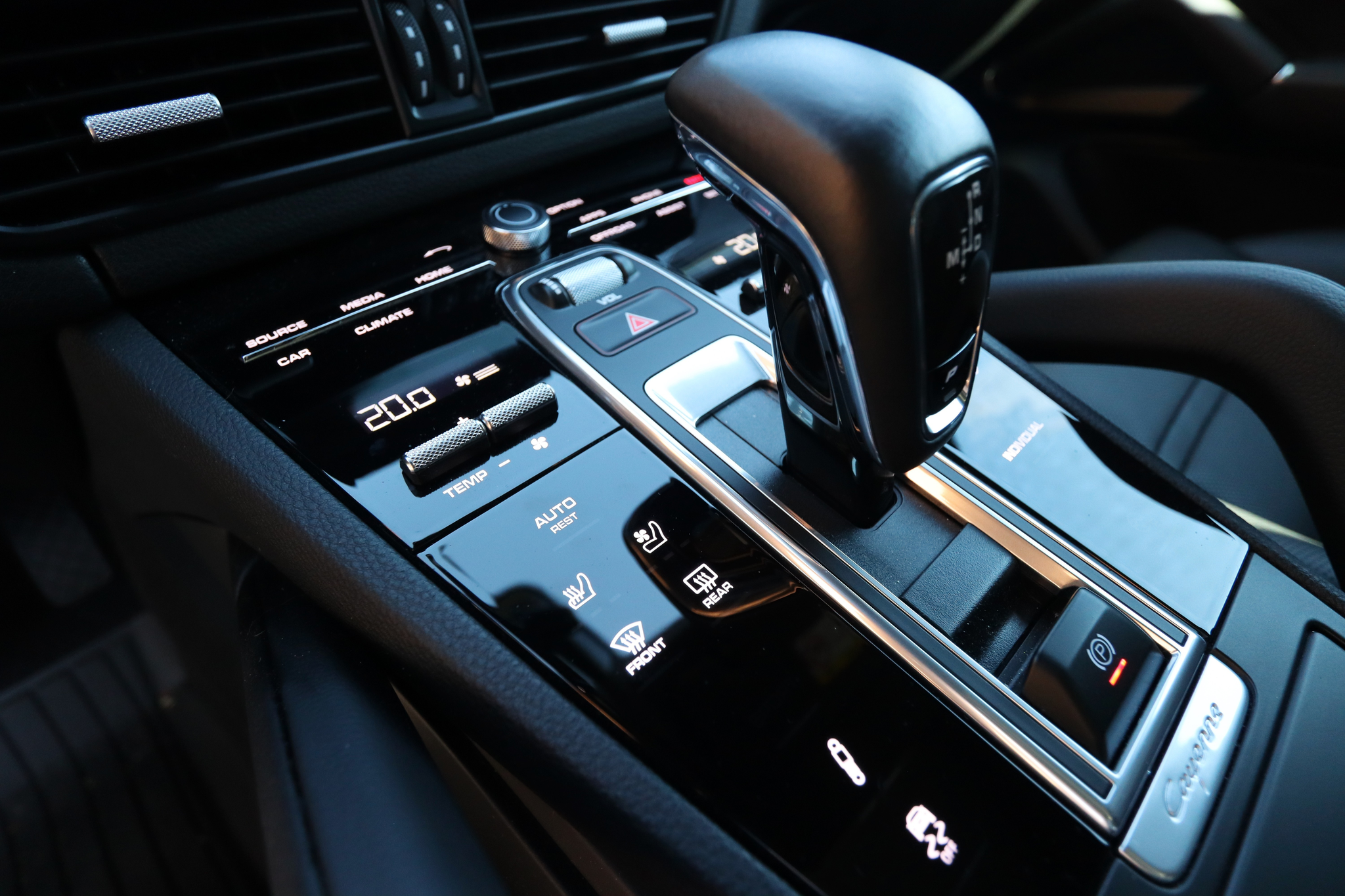 listing desktop thumbnail image 21