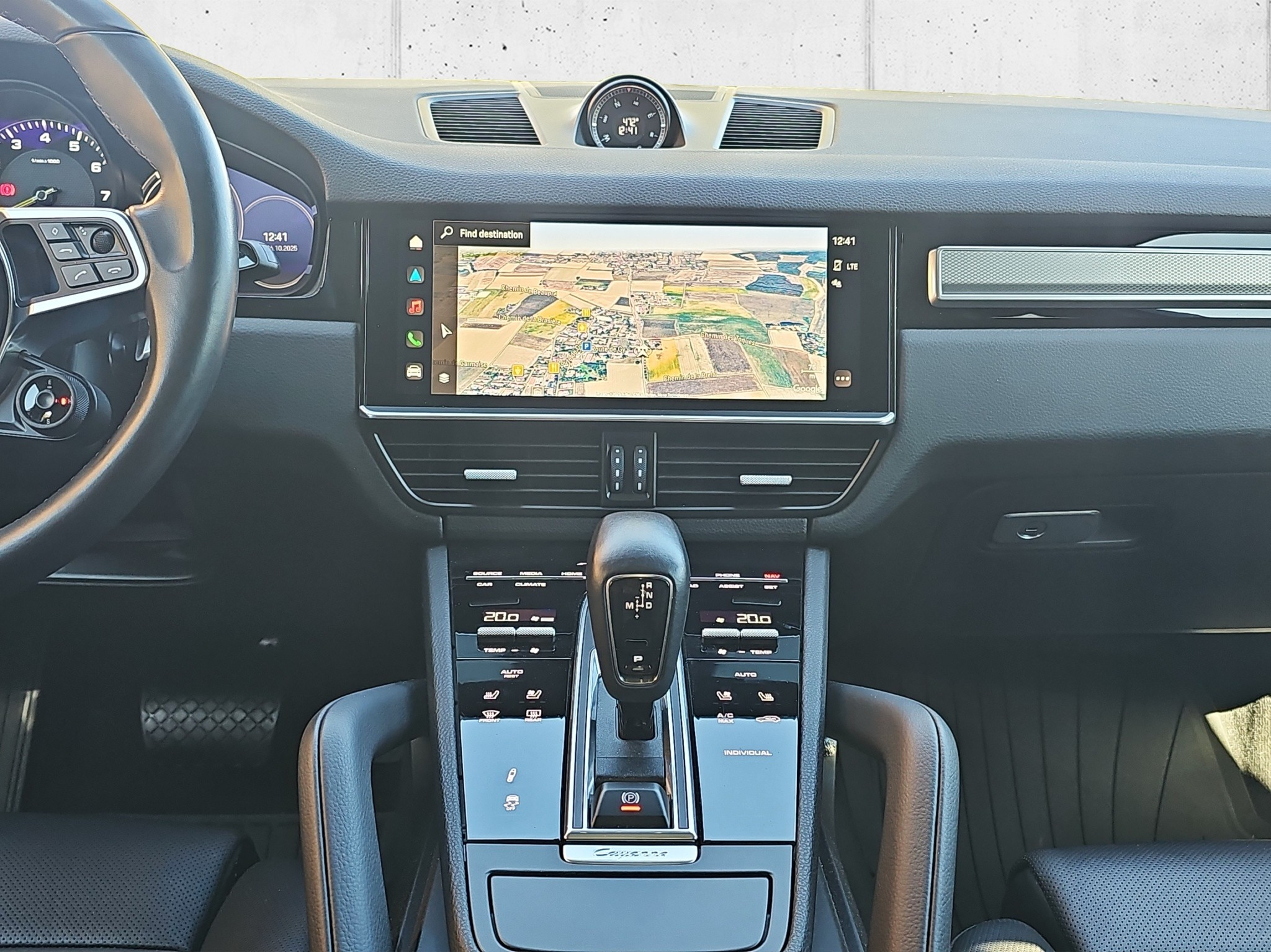 listing desktop thumbnail image 17